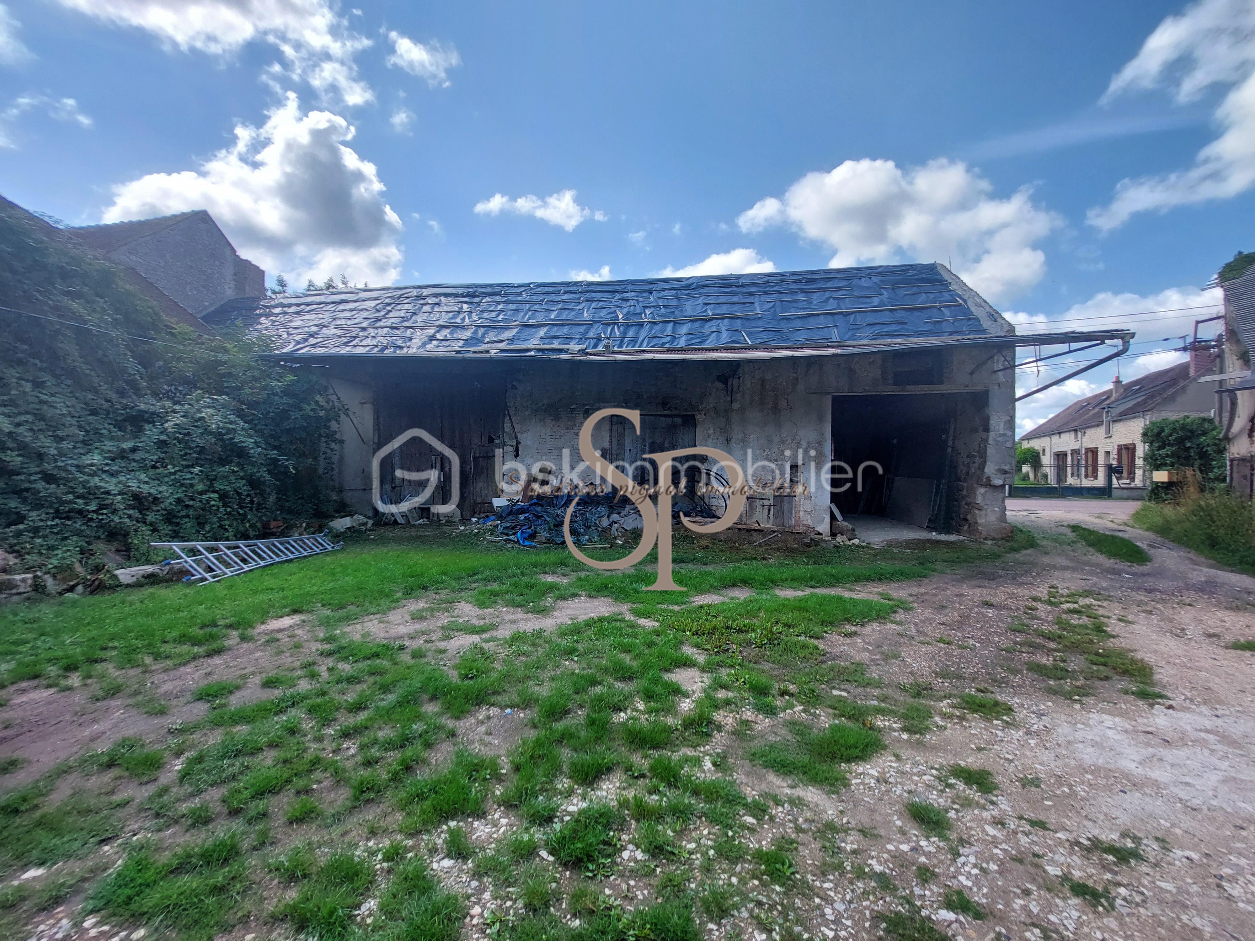 Grange de 150 m² - villebeon-grange-et-terrain-loisirs_00024.jpeg