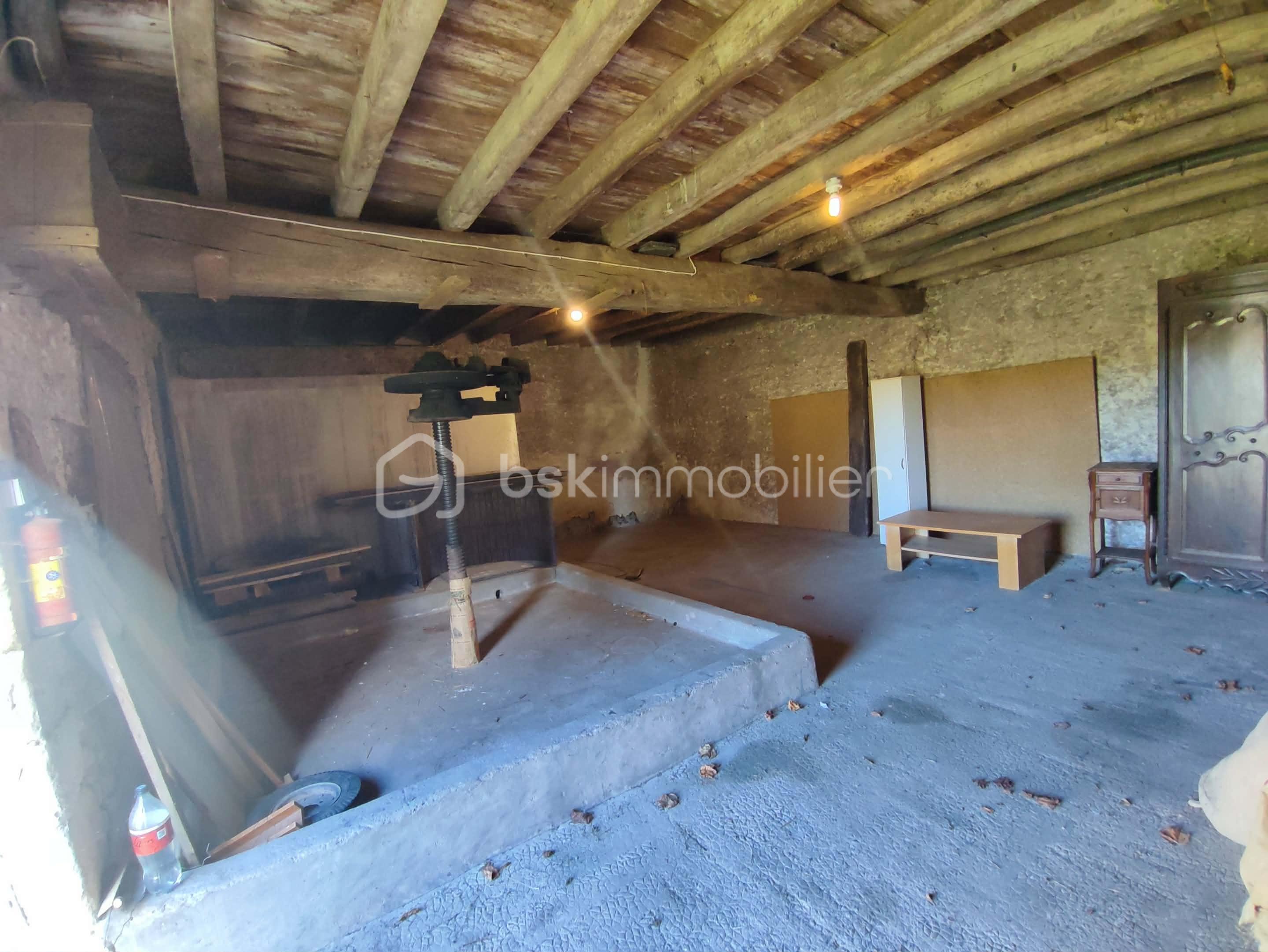 Corps de ferme de 137 m² - 0f6043f4-00dc-4a6c-8a61-fa019cf414b6.jfif