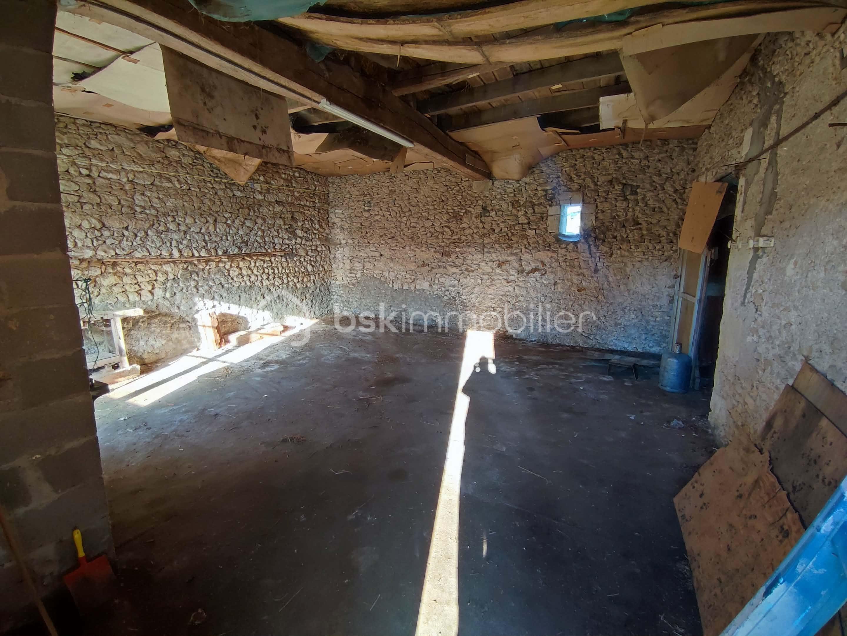 Corps de ferme de 137 m² - d9dd869e-8231-45e5-8934-c8164a4523f1.jfif