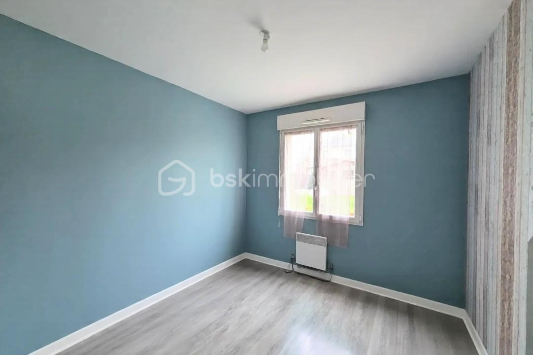 hoqi-45e3e84be032434c9a3ec97f3d44aee2 (1).jpg