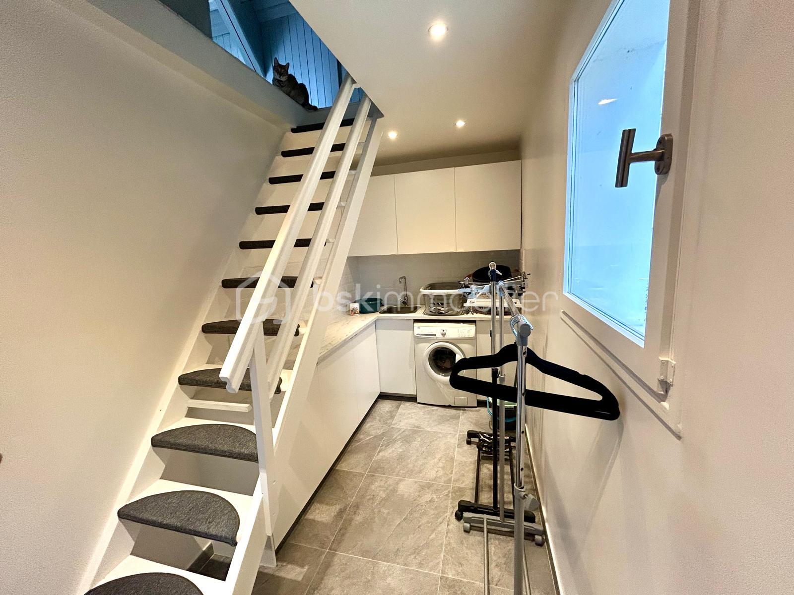 Demeure de 251,13 m² - cuisinette.jpg