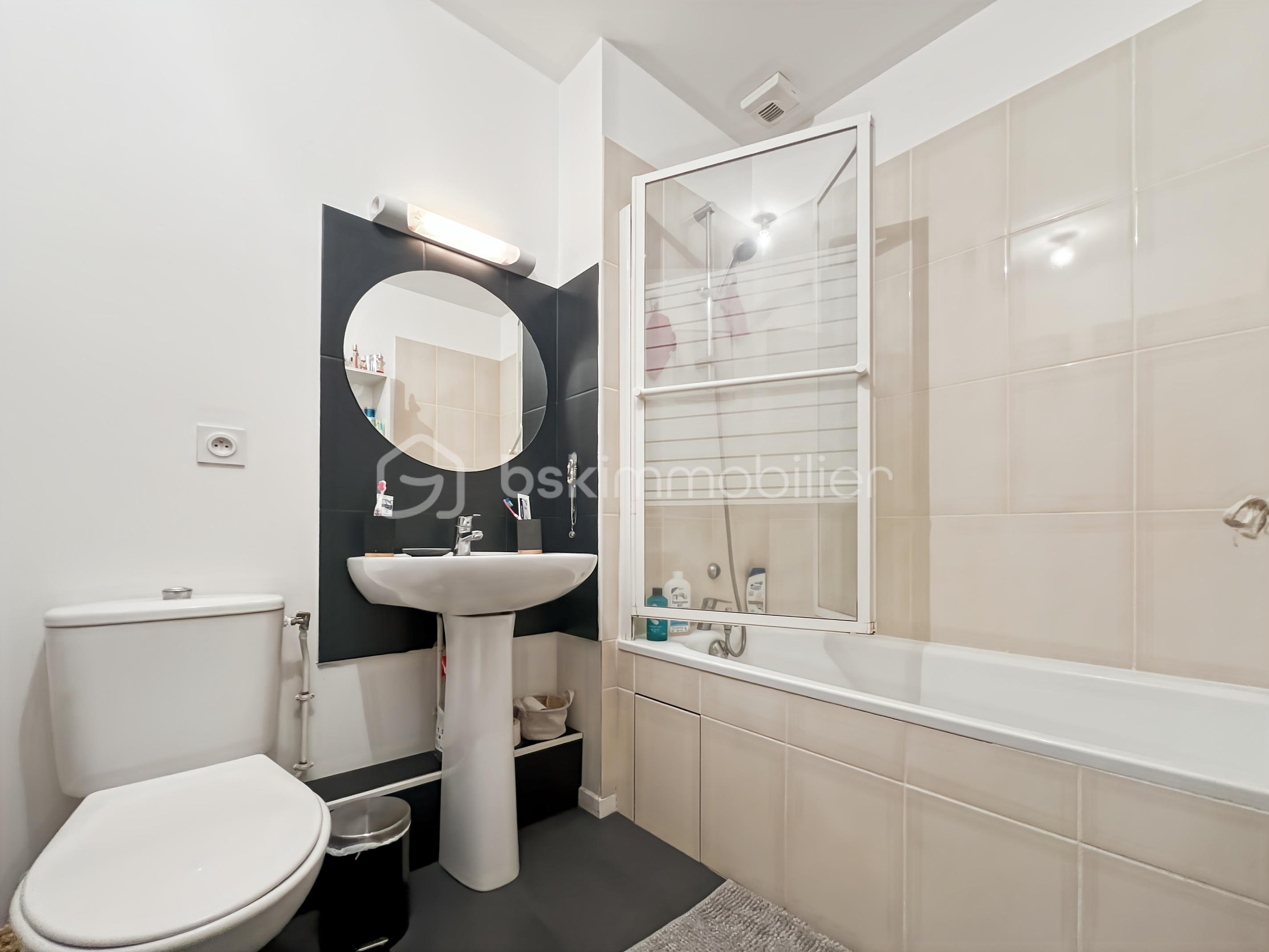 Pavillon de 80 m² - IMG_6275_ebd6.jpg