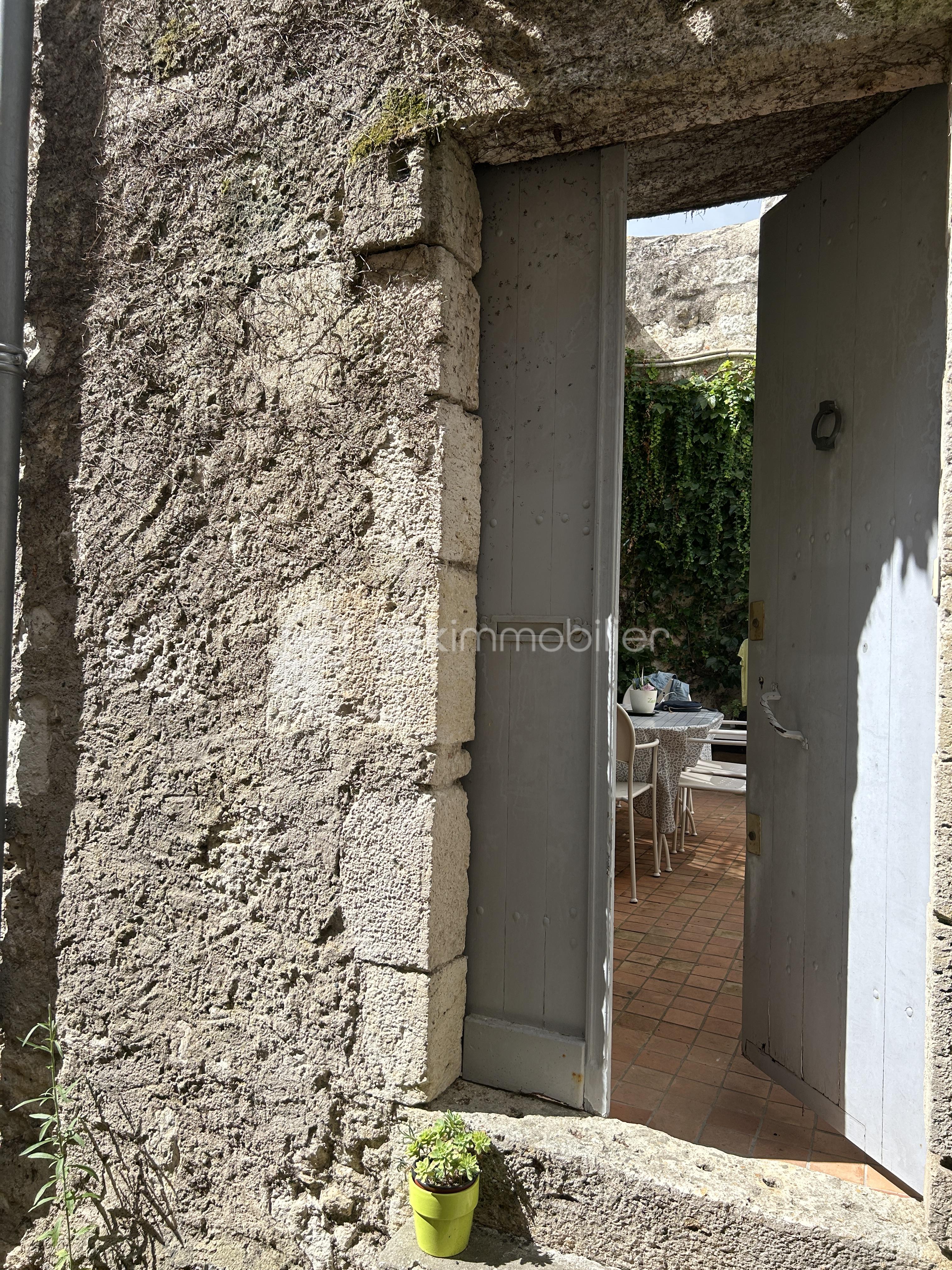 Maison de 150 m² - 57FE3B63-1201-4F98-AF4B-FE7C33AD7F9E.jpeg