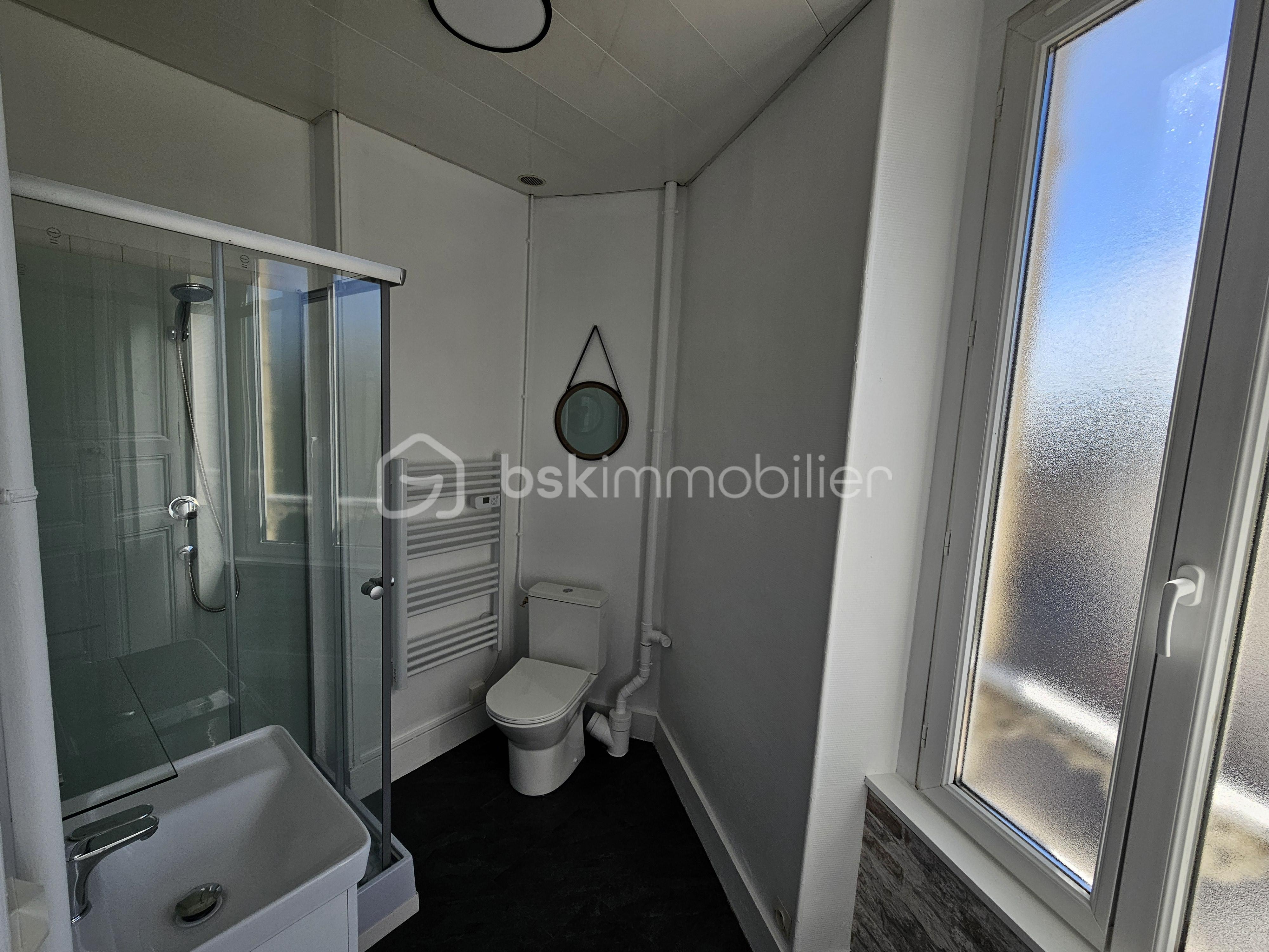 Appartement de 37,44 m² - Vue SDB.jpg