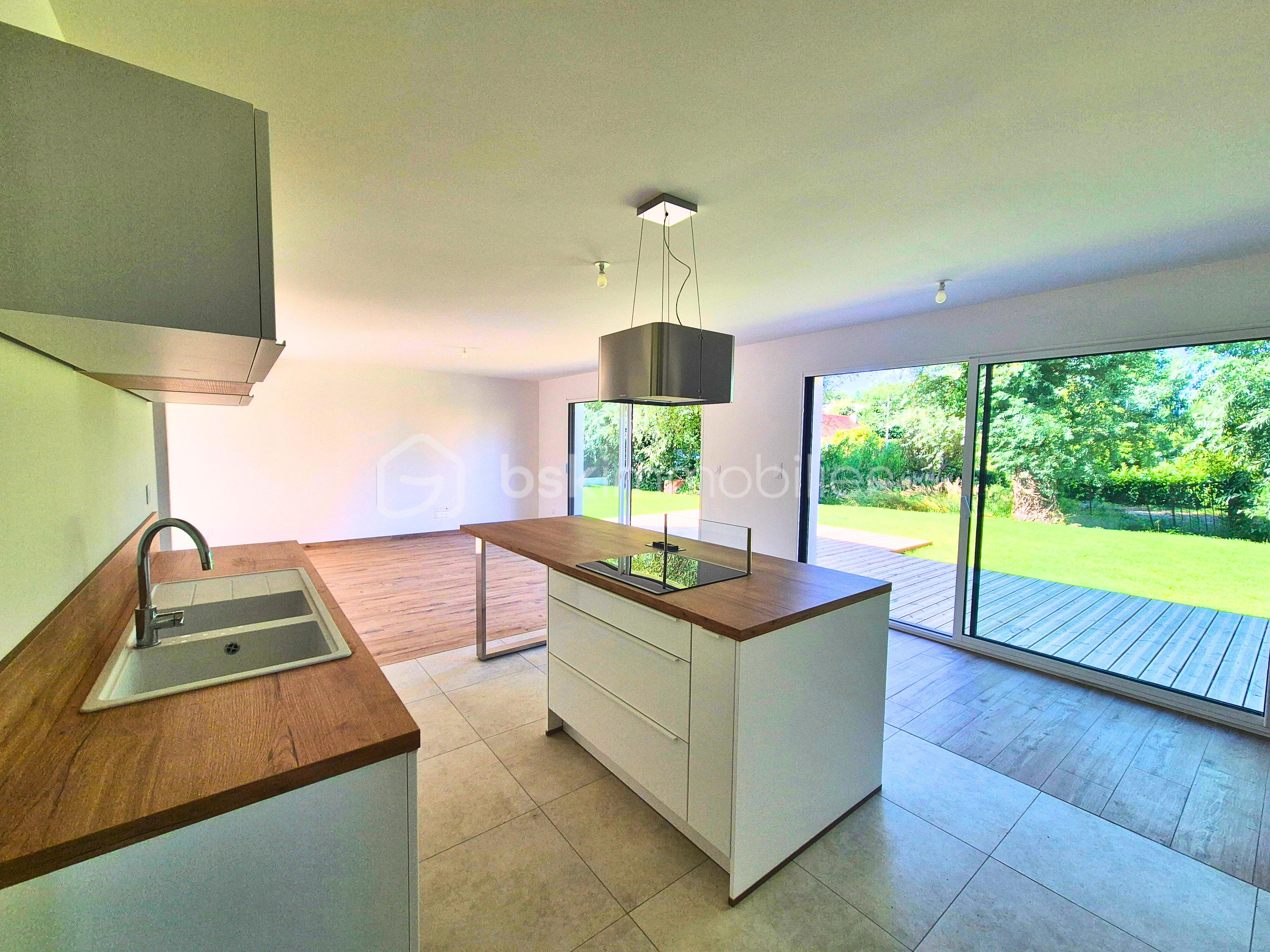 Maison contemporaine de 120 m² - 71fb1e6d-3bf6-44f7-a10f-787a1afd373e_20250712_164221_0000.jpg