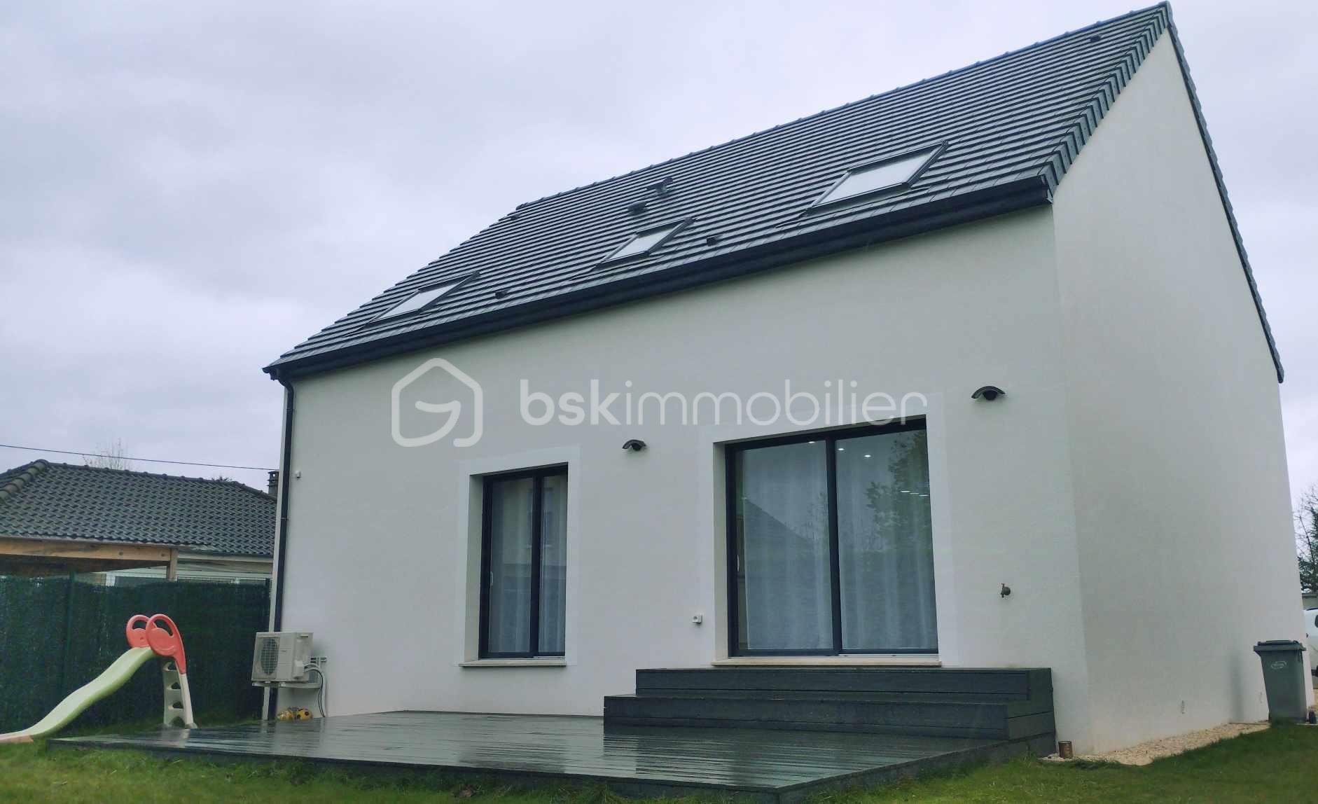 Maison de 131 m² - o3Ce3nK1NT9fNAiLuLoCzXSZyyPTQKoFTCjRTwD9 (1).jpg