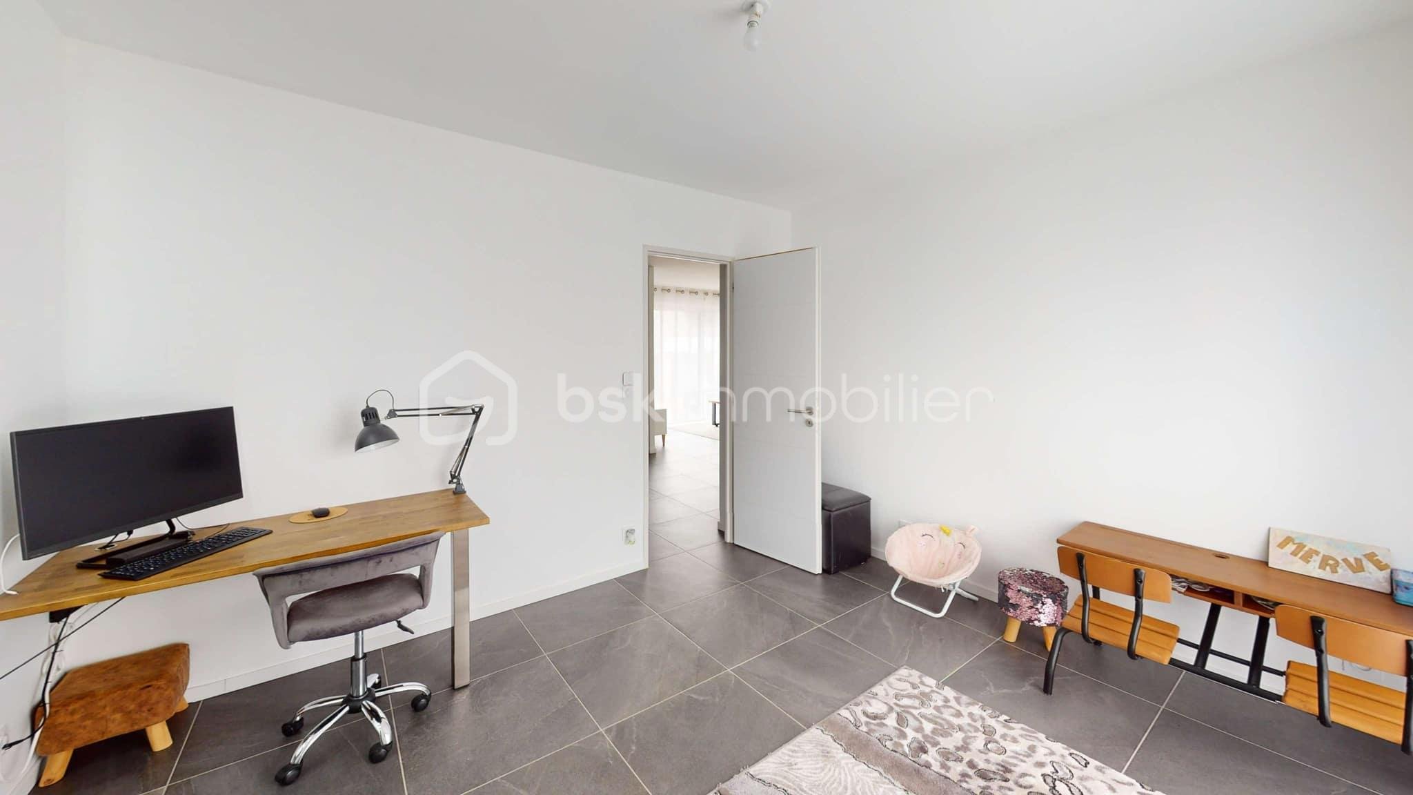 Maison de 131 m² - YxYb4tZX5QA7bMLKfz8Ujd2yborYqGiyDXMFGFZT (1).jpg