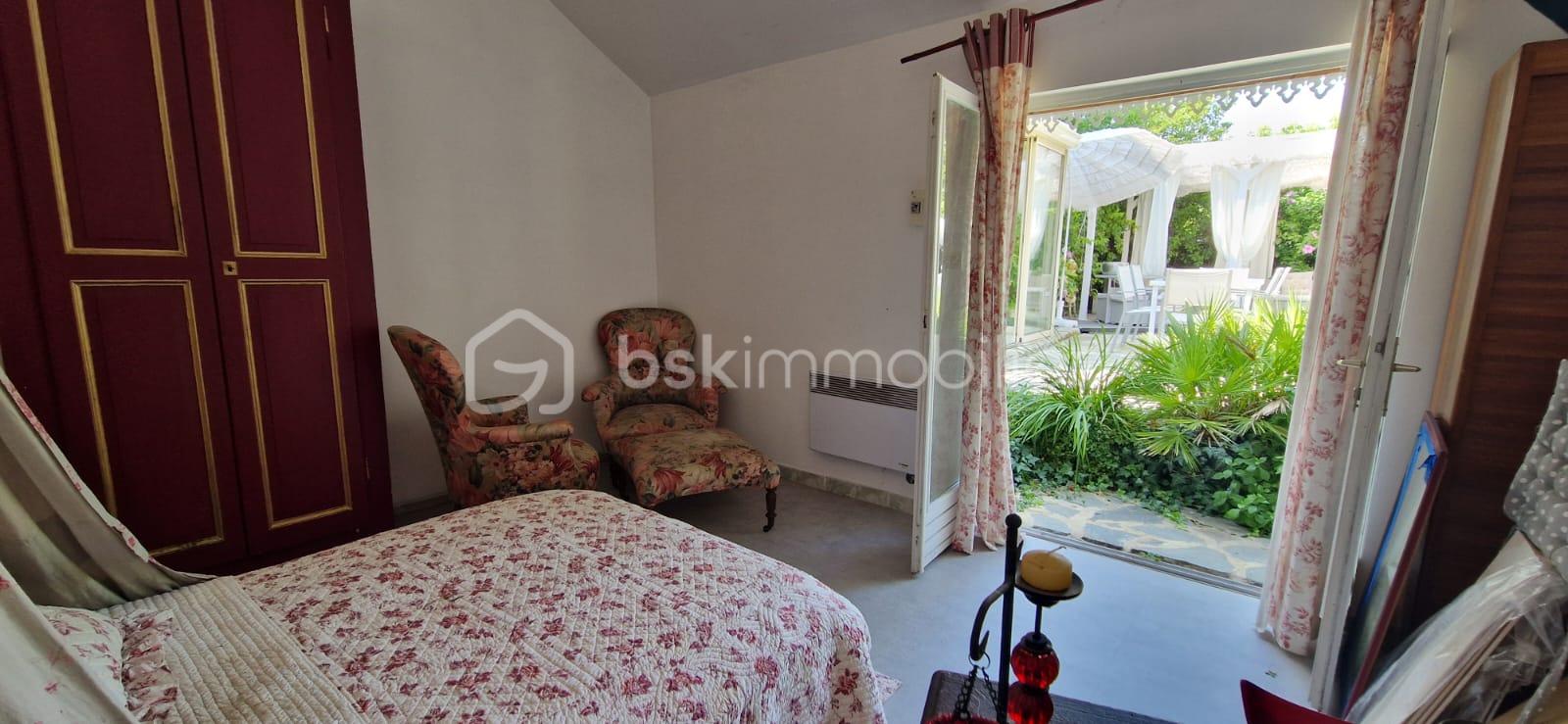Appartement de 73 m² - CHAMBRE ROUGE.jpg