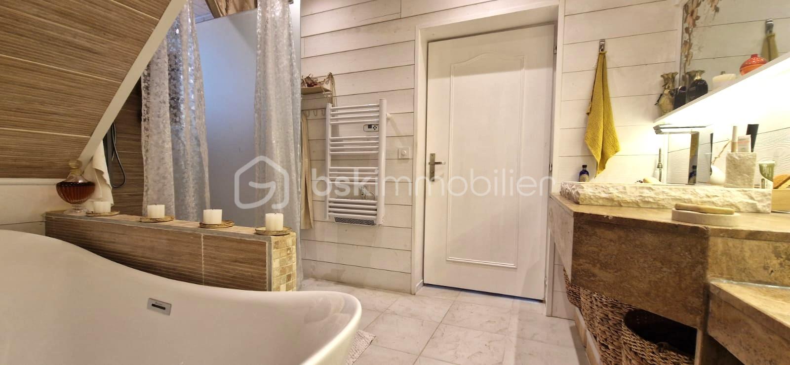 Appartement de 73 m² - SALLE DE BAINS.jpg