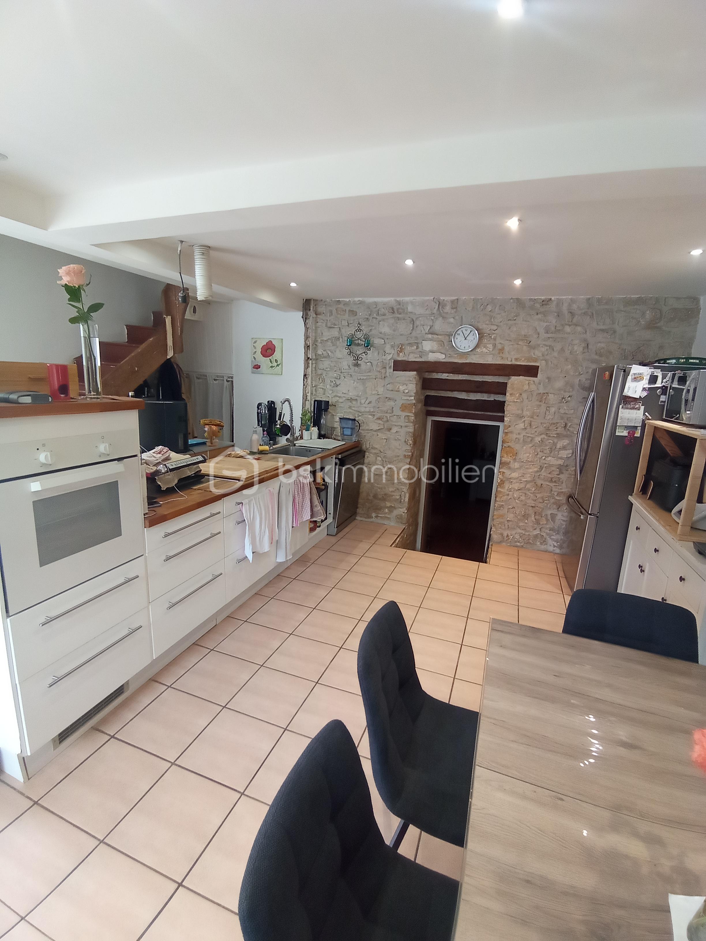 Maison de 230 m² - ETREPIGNEY 22.jpg