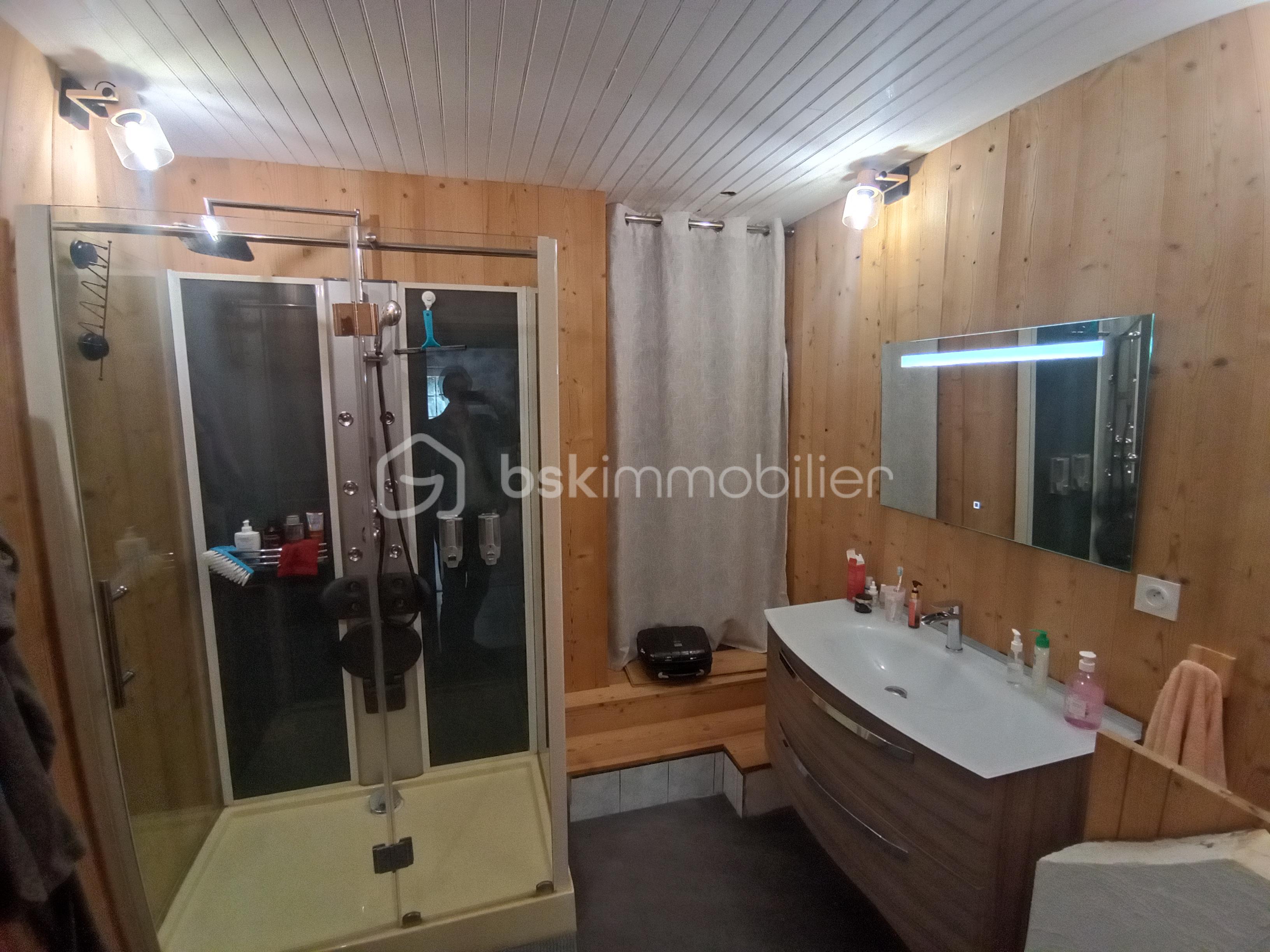 Maison de 230 m² - ETREPIGNEY 206.jpg