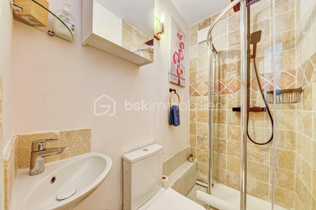 Appartement de 97 m² - Salle d'eau b.jpg