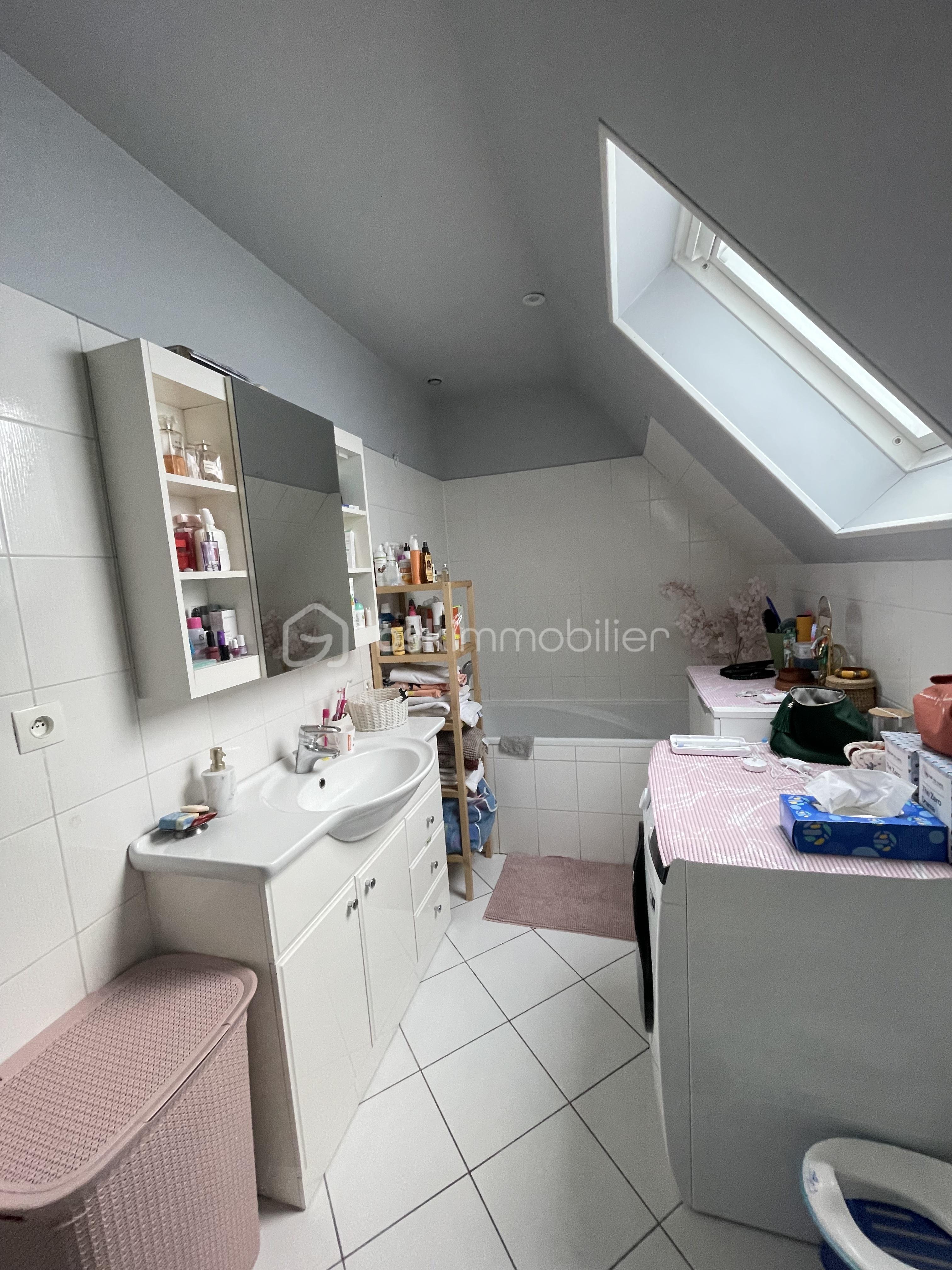 Maison de 95 m² - SDB Etage.JPEG