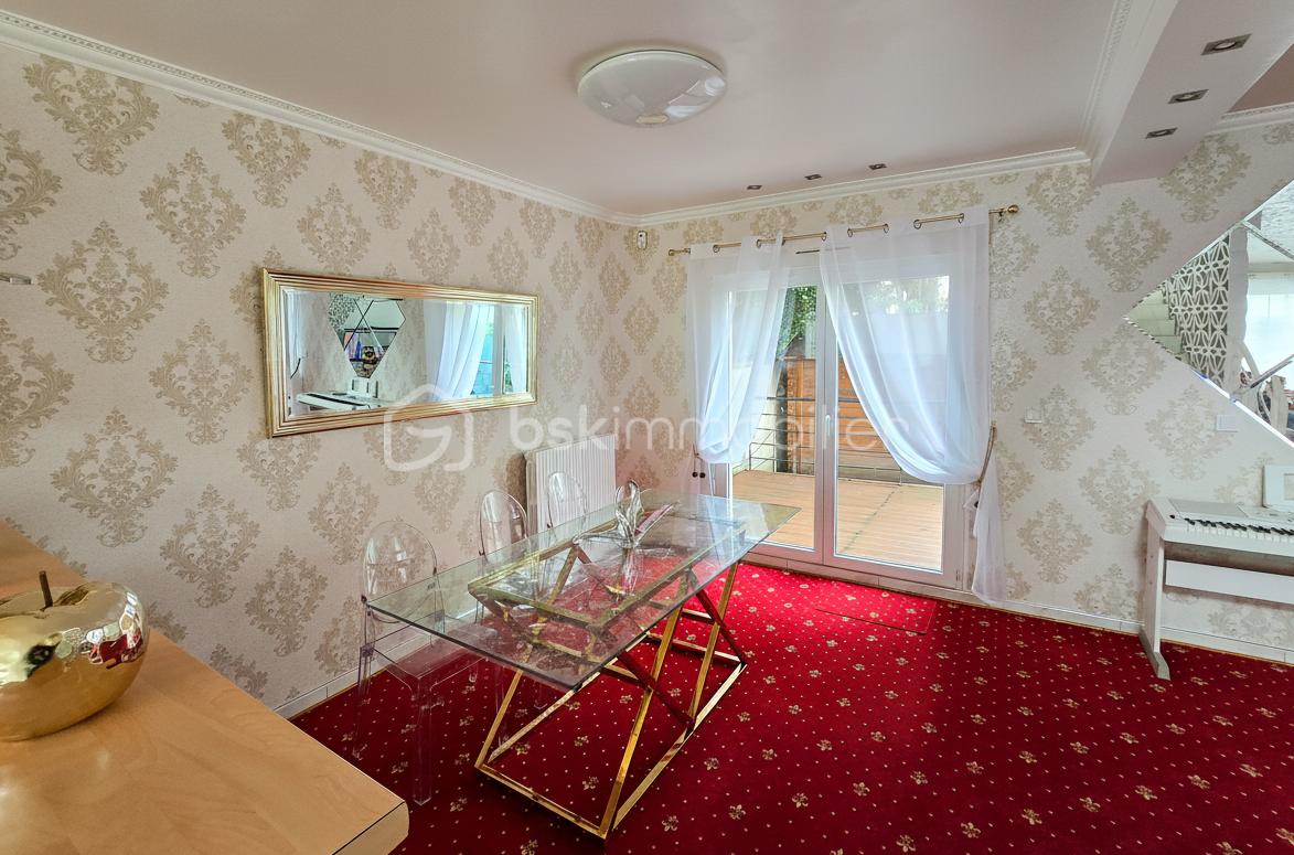 Maison de 150 m² - salon 4.jpg