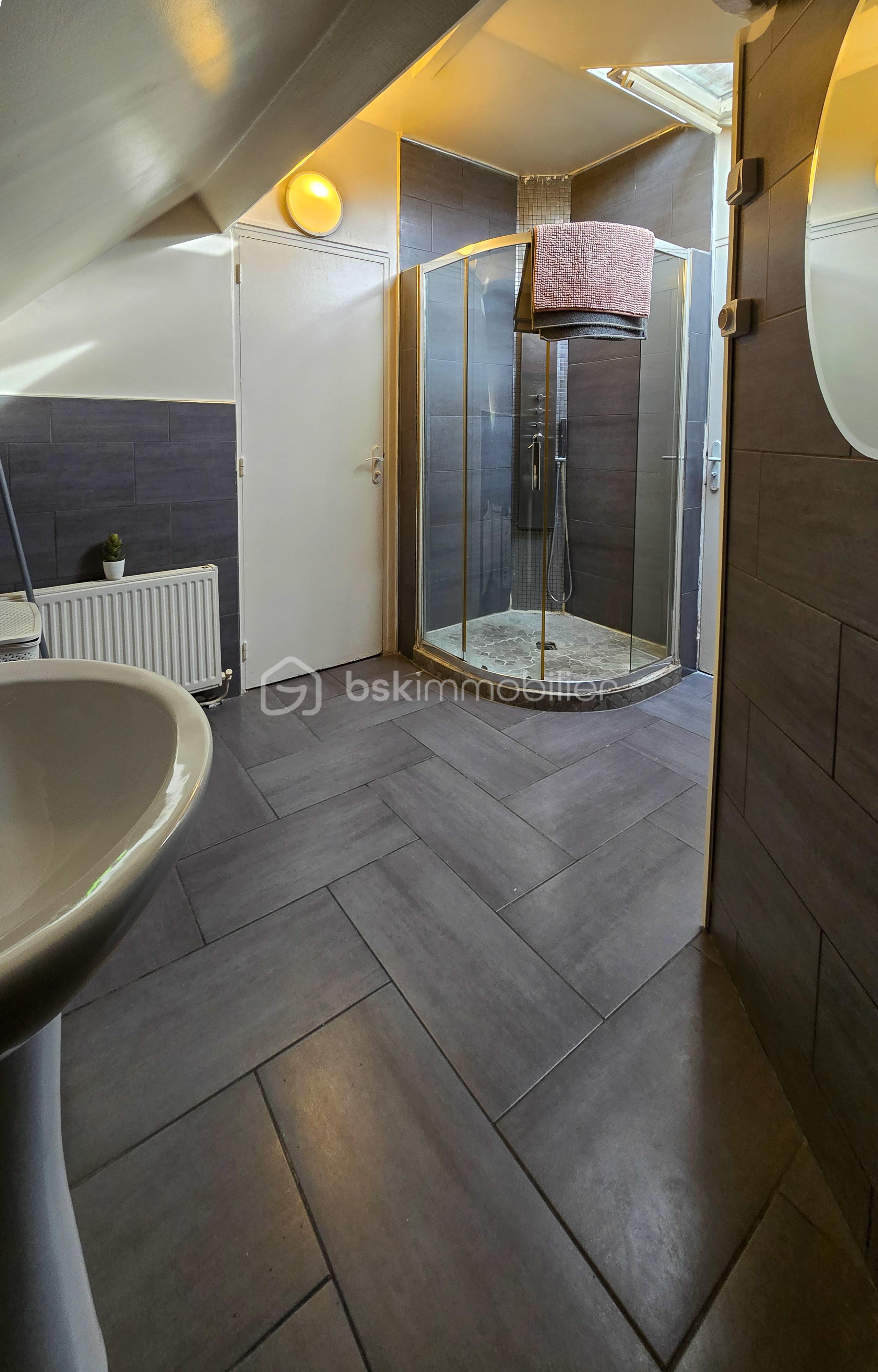 Maison de 150 m² - Sdb.jpg