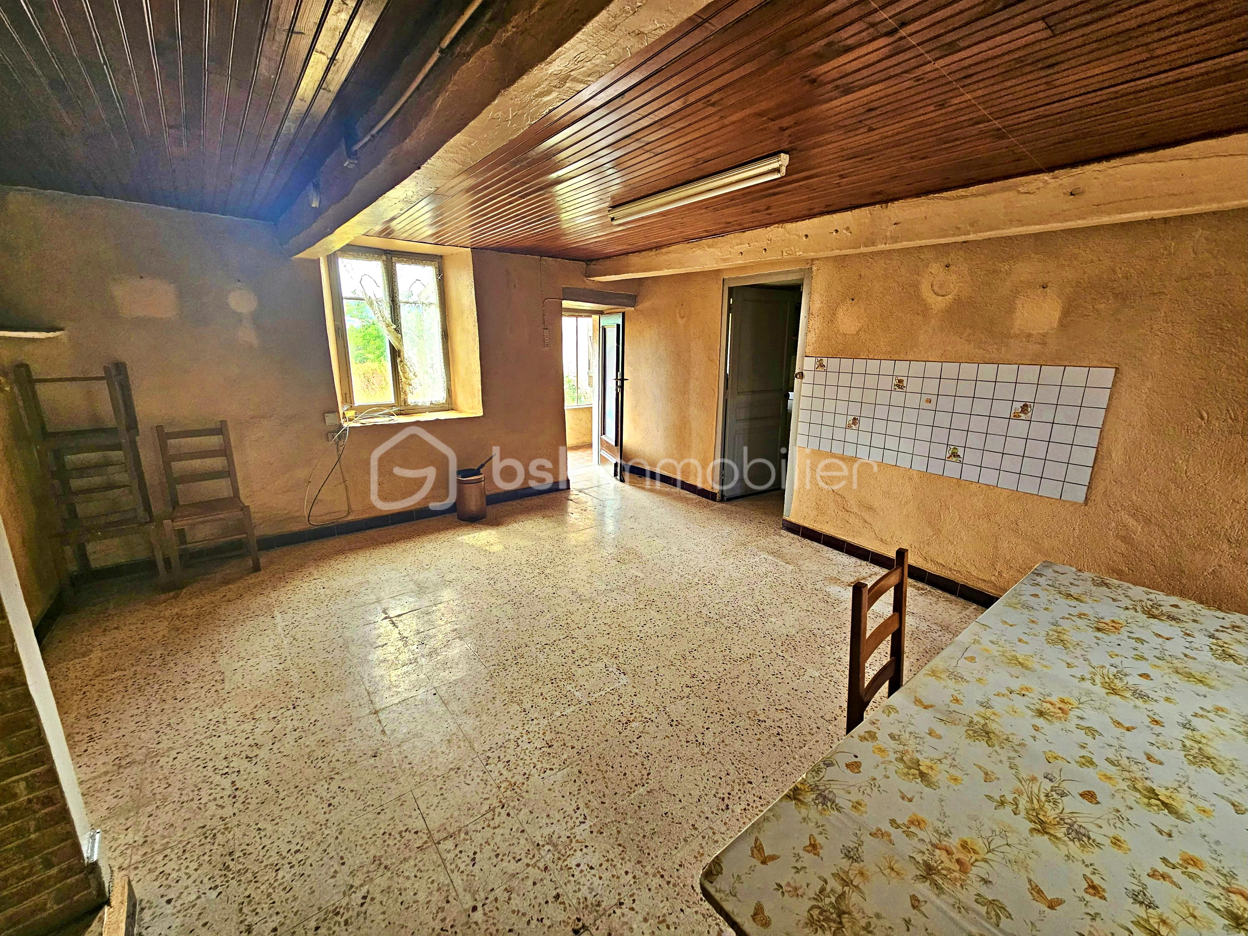Corps de ferme de 200 m² - Salle à manger.jpg