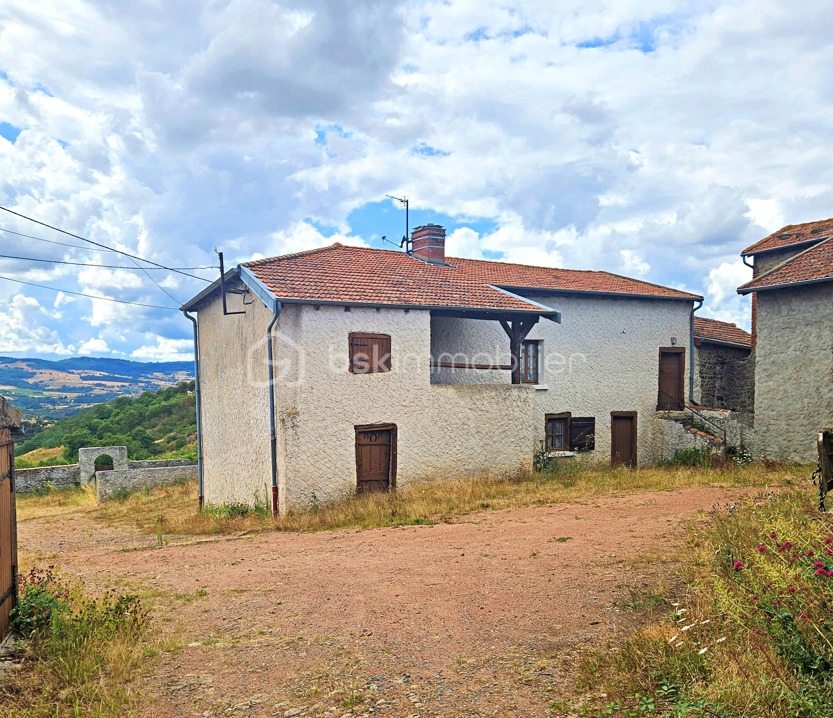 Corps de ferme de 200 m² - Entrée.jpg