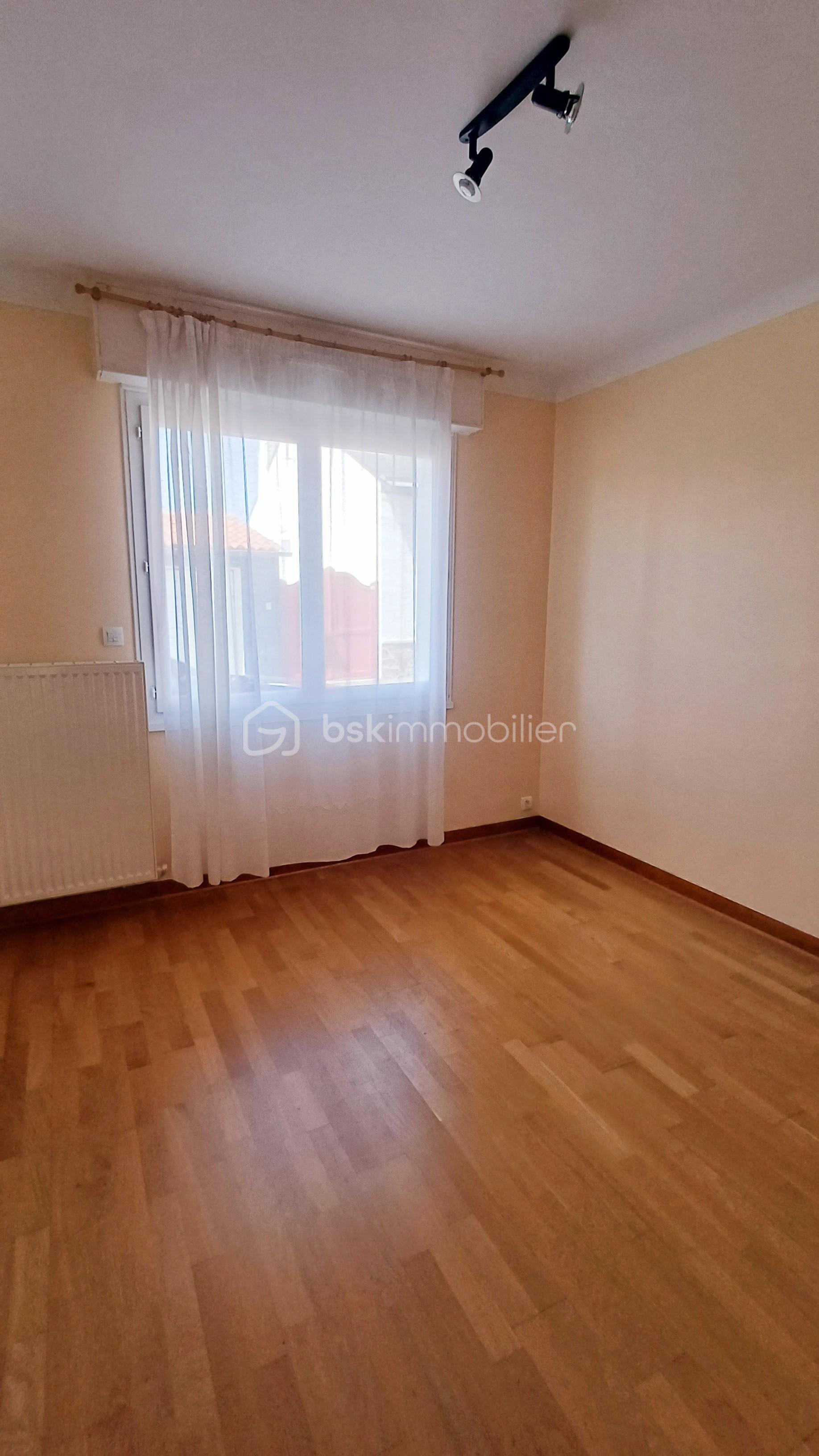 Maison de 102 m² - ch1.jpg