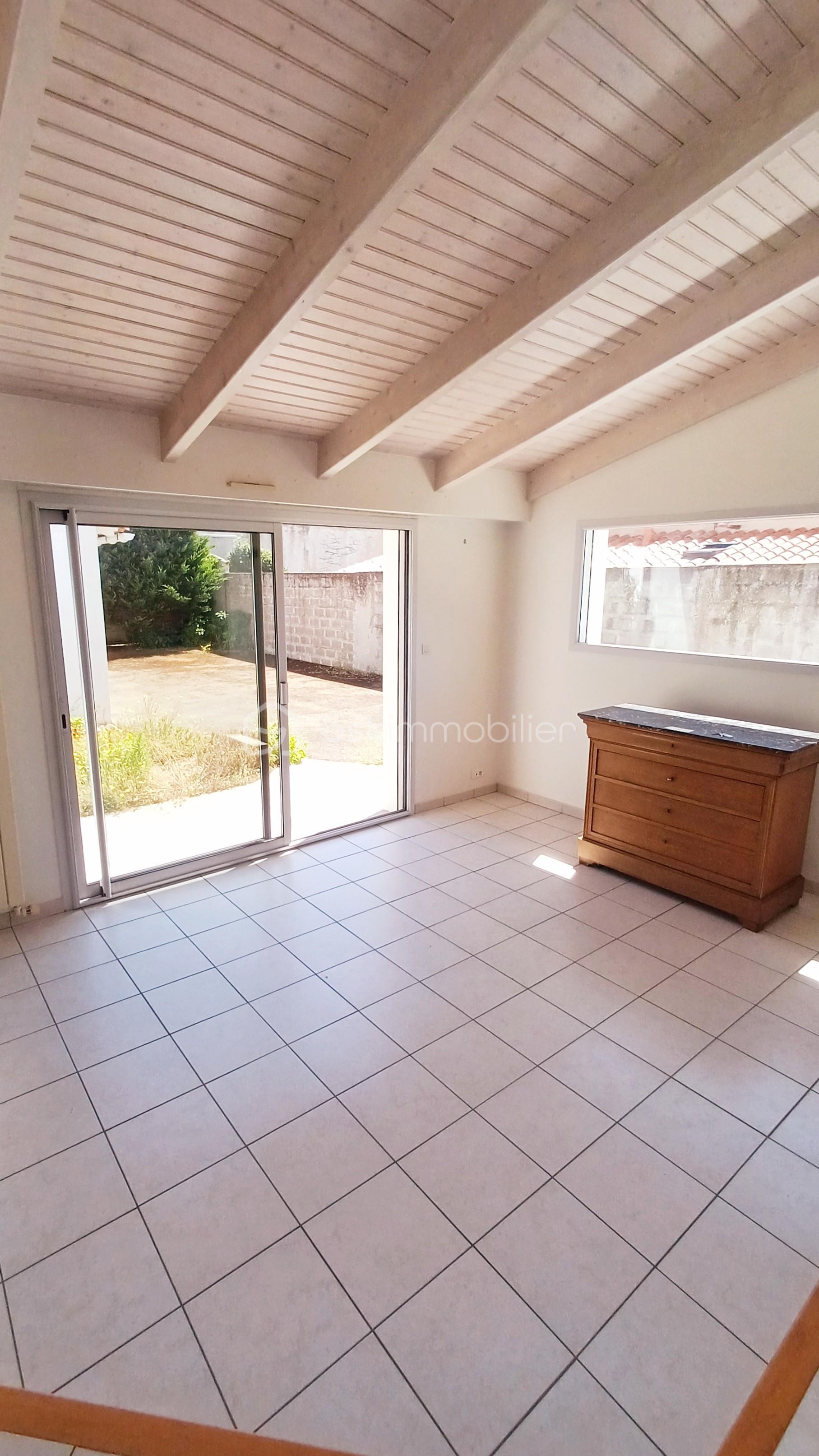 Maison de 102 m² - sejour3.jpg