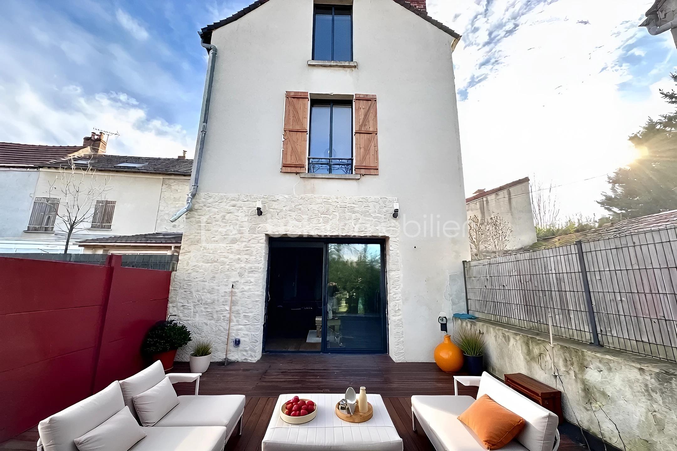 Maison de 110 m² - hoqi-3e504d5f1a124303a7161a1aa7acf51c.jpg