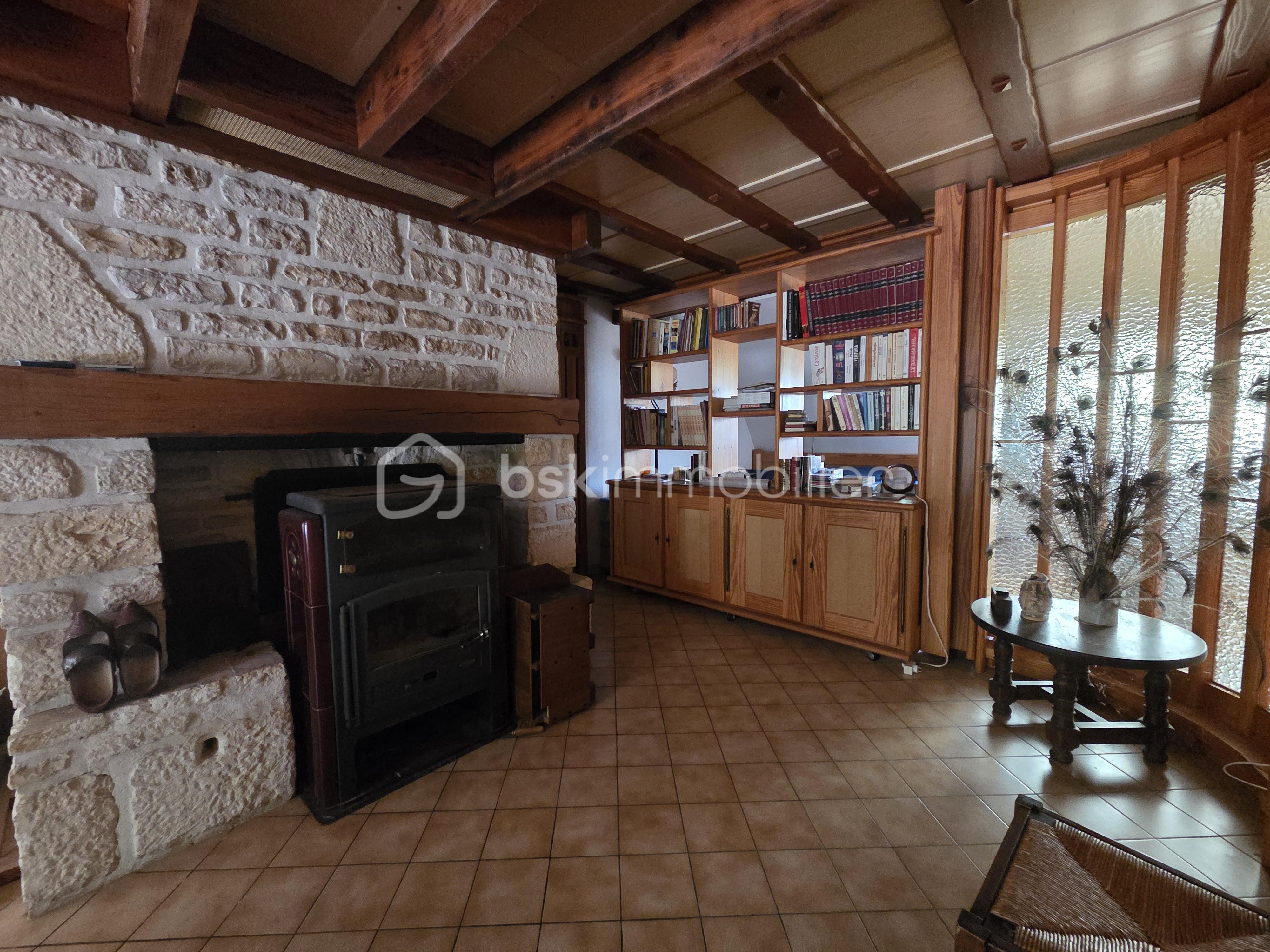 Maison traditionnelle de 167 m² - salon 1.jpg