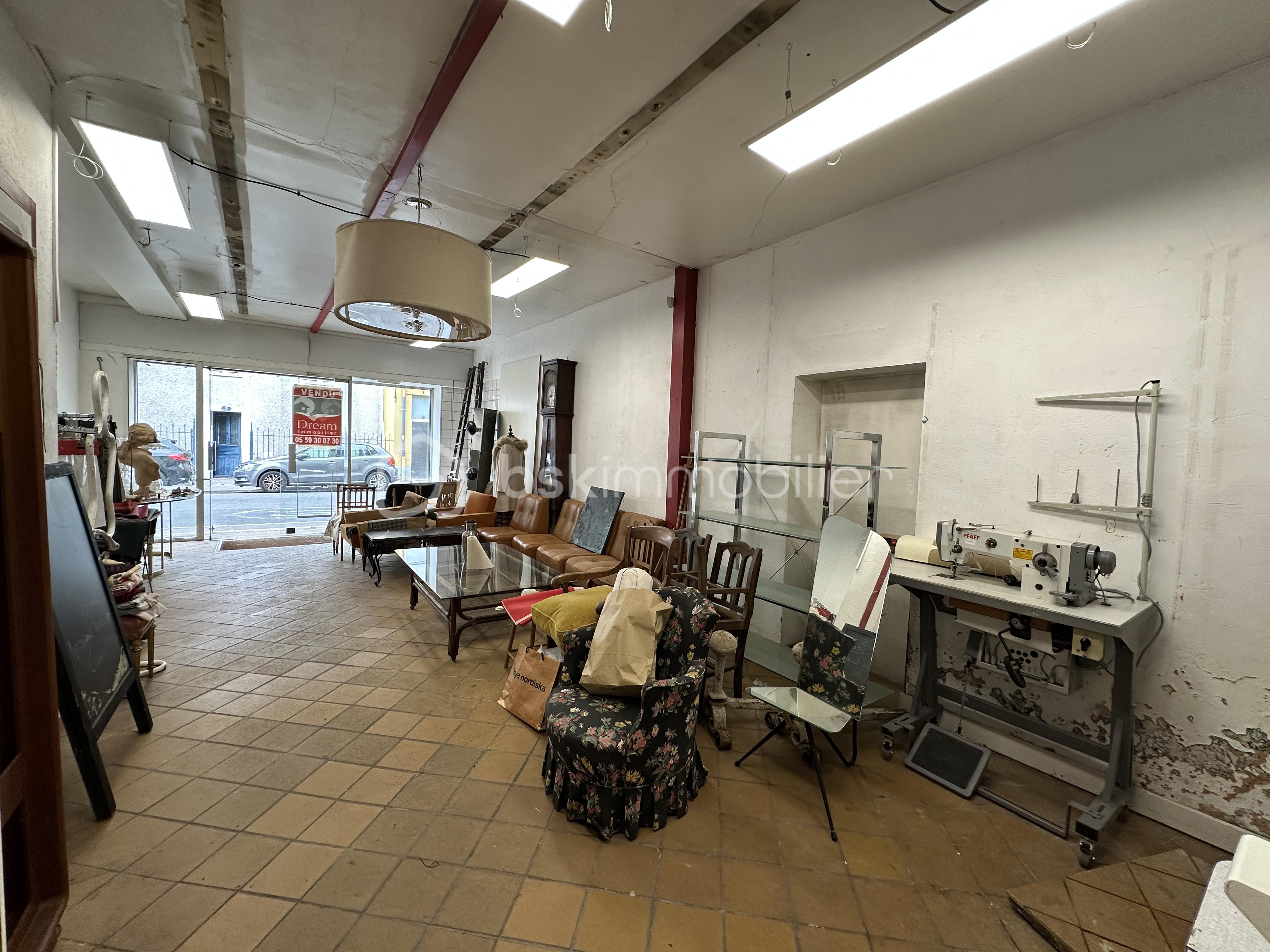 Local d activites de 79 m² - 20250821_123441995_iOS.jpg