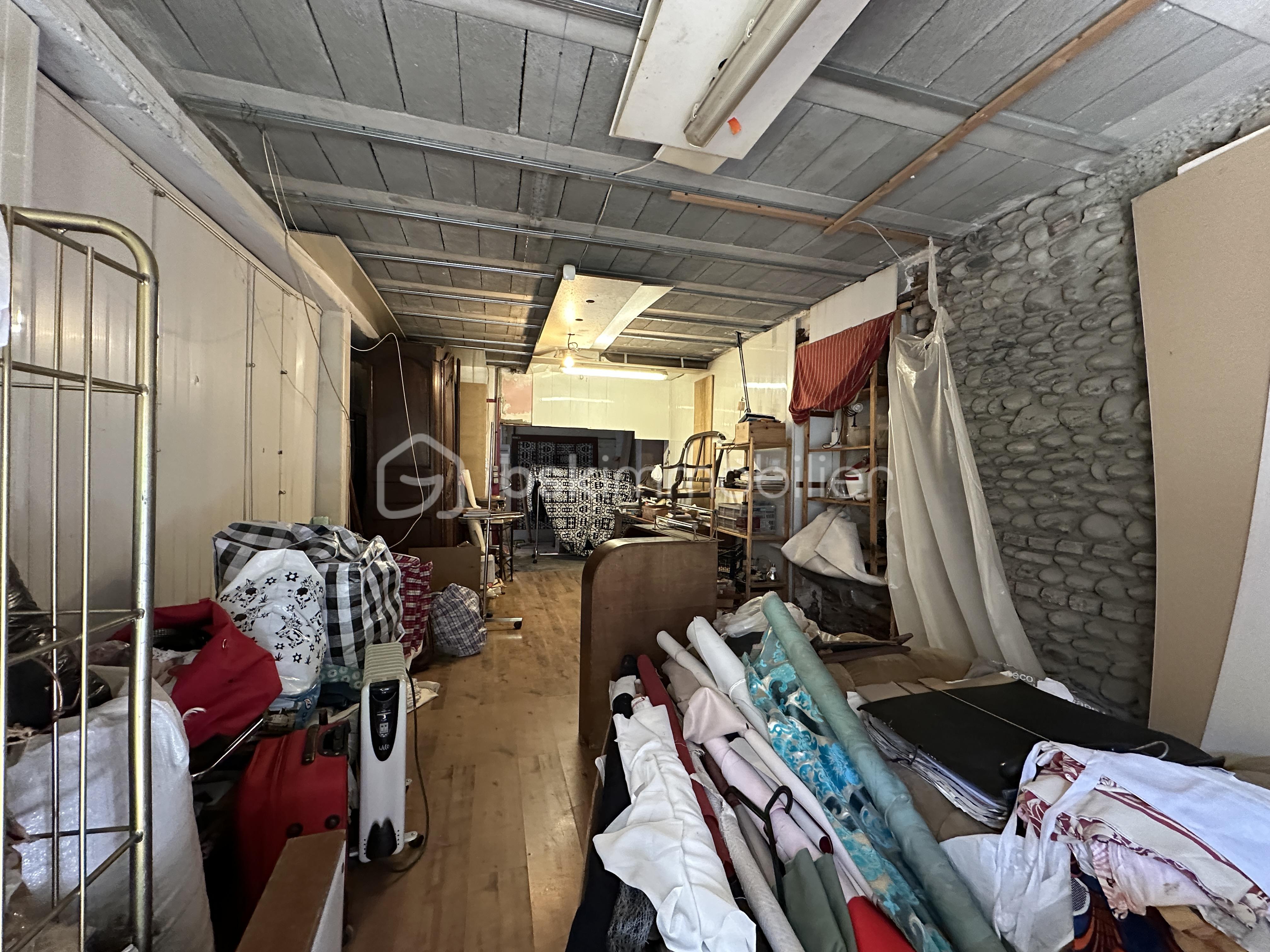 Local d activites de 79 m² - 20250709_082614635_iOS.jpg