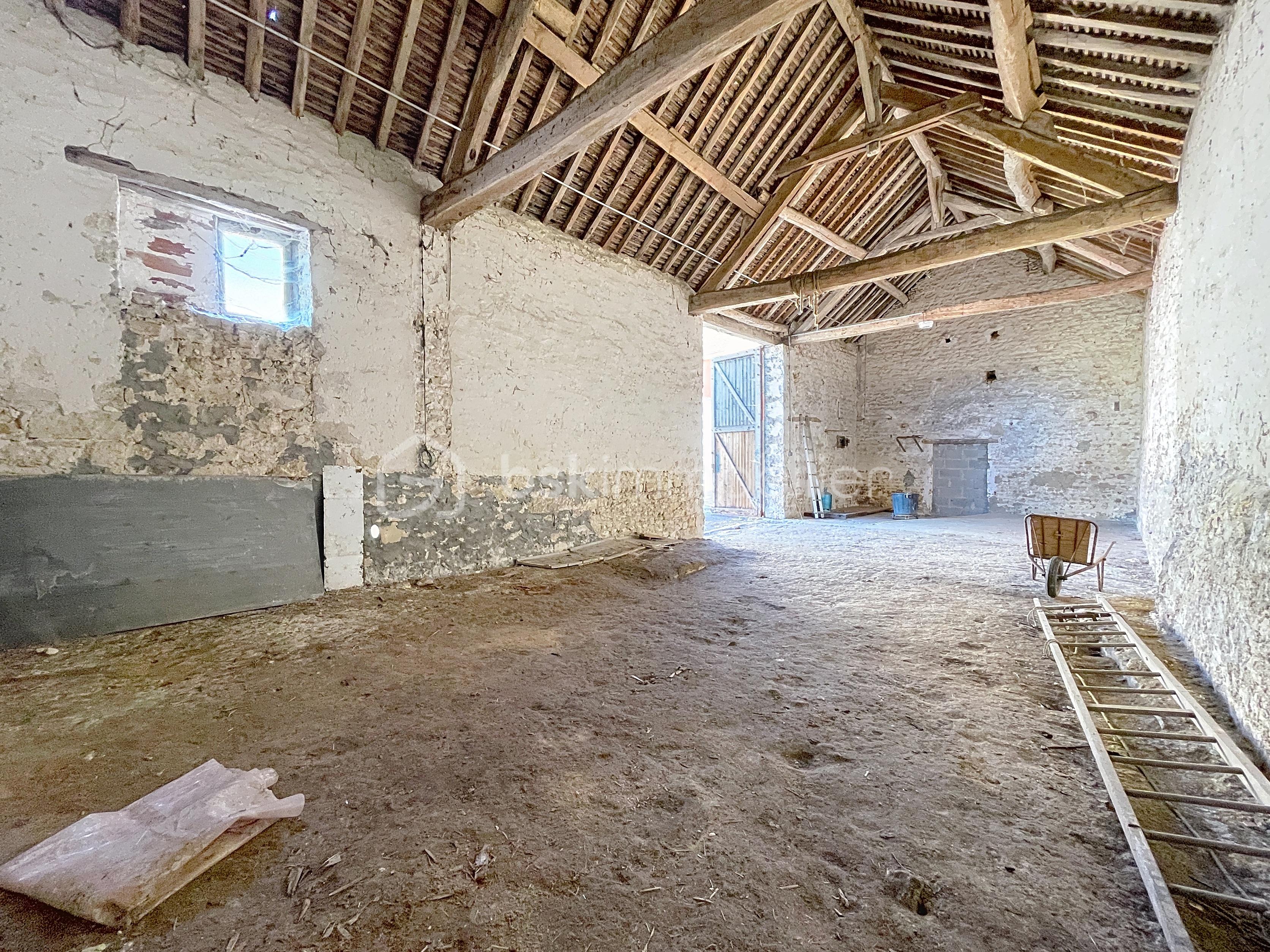Corps de ferme de 80 m² - reine_00025.jpg