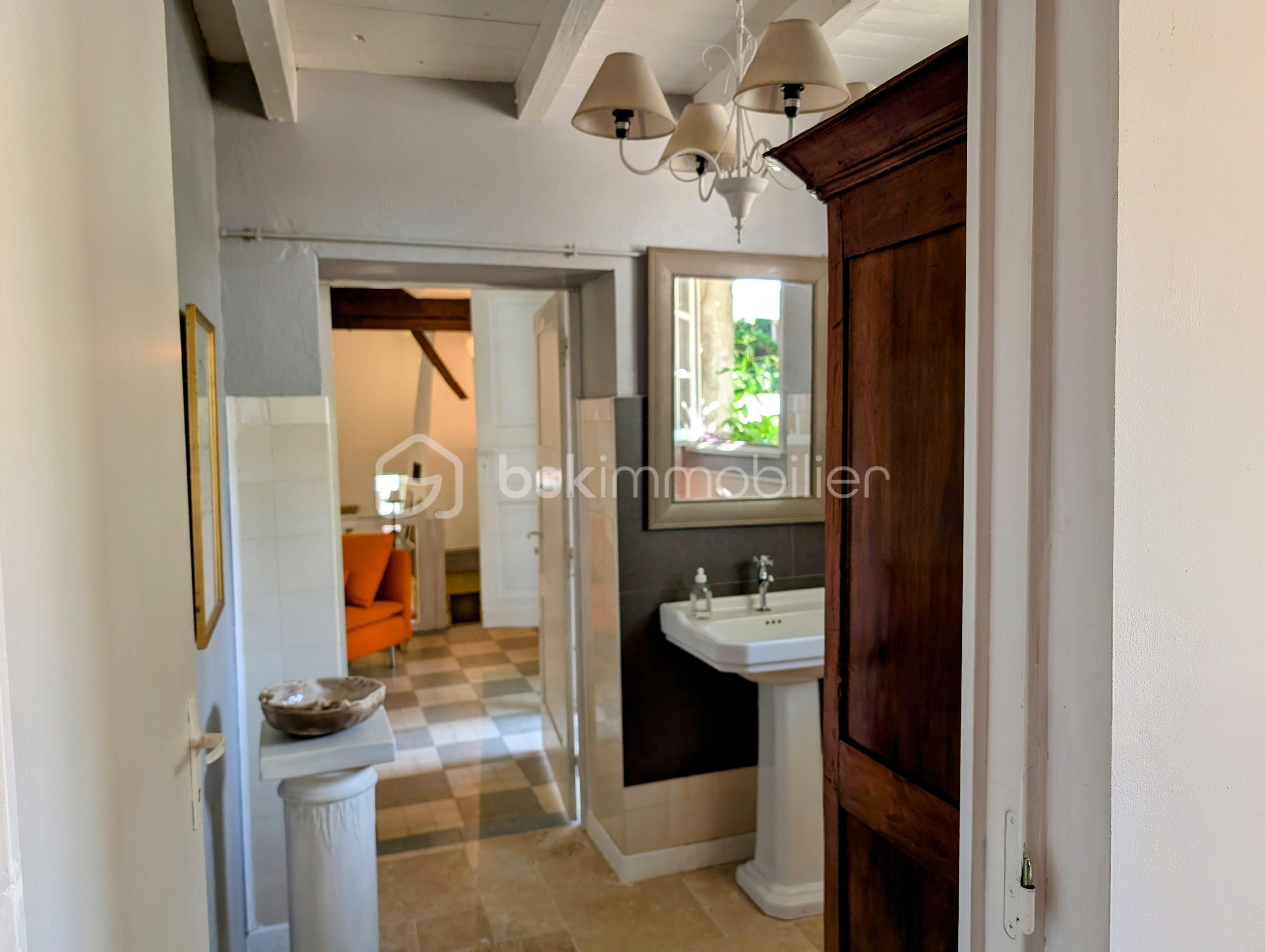 Maison de 296,70 m² - PXL_20250804_083725471~2.jpg