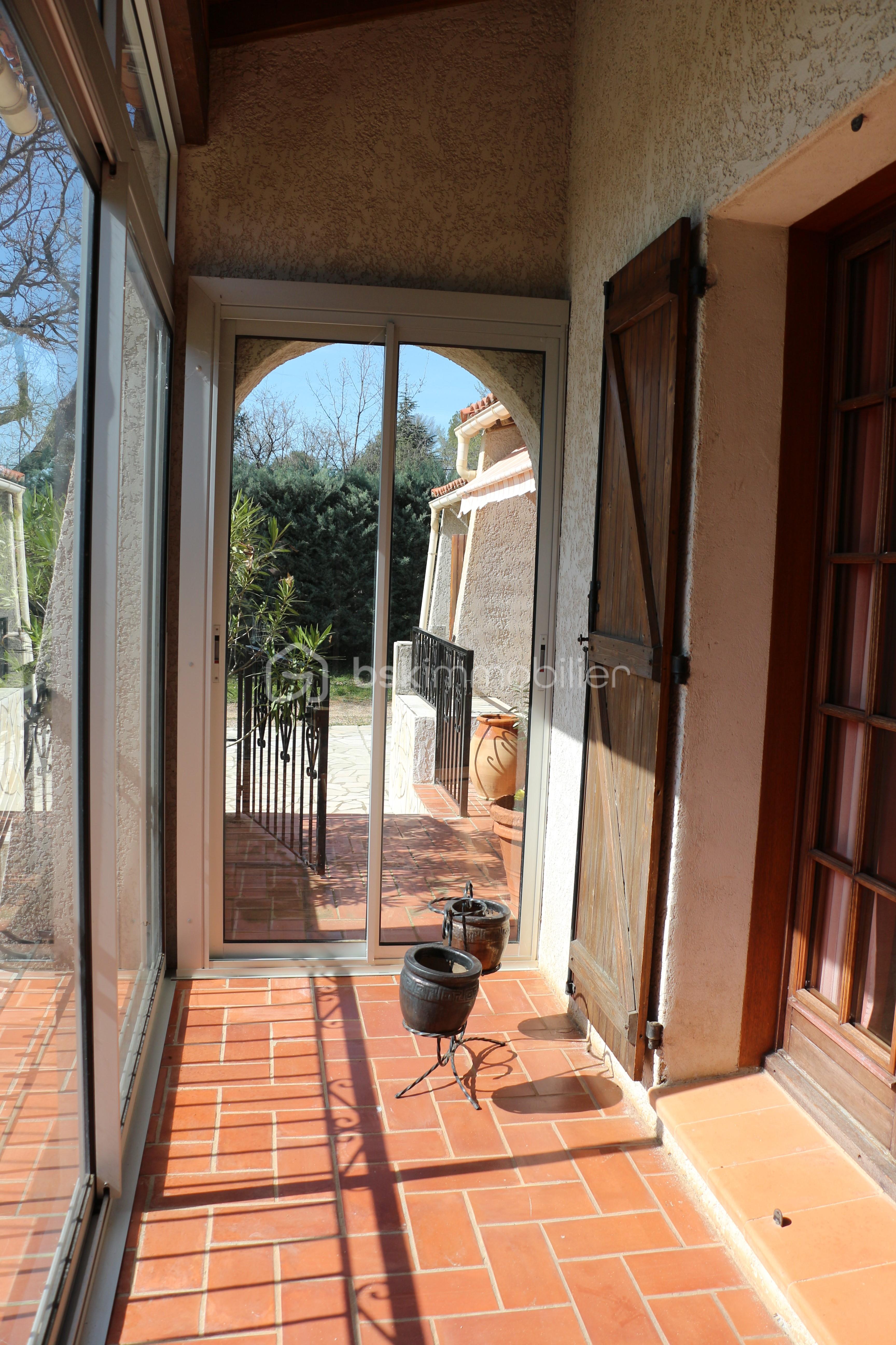 Maison traditionnelle de 111 m² - Patio salon.JPG