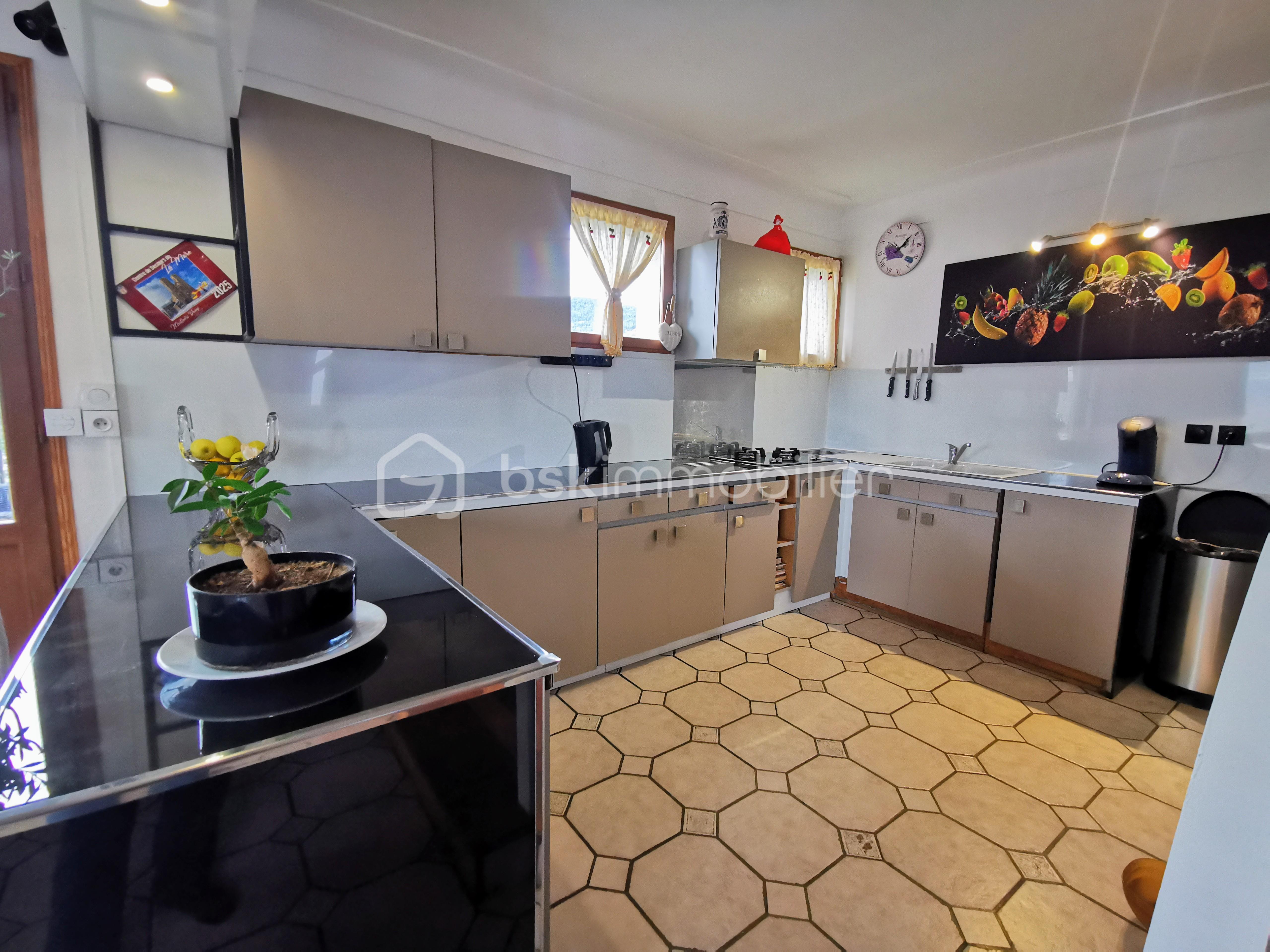 Maison de 222 m² - IMG_20251110_141041~2.jpg