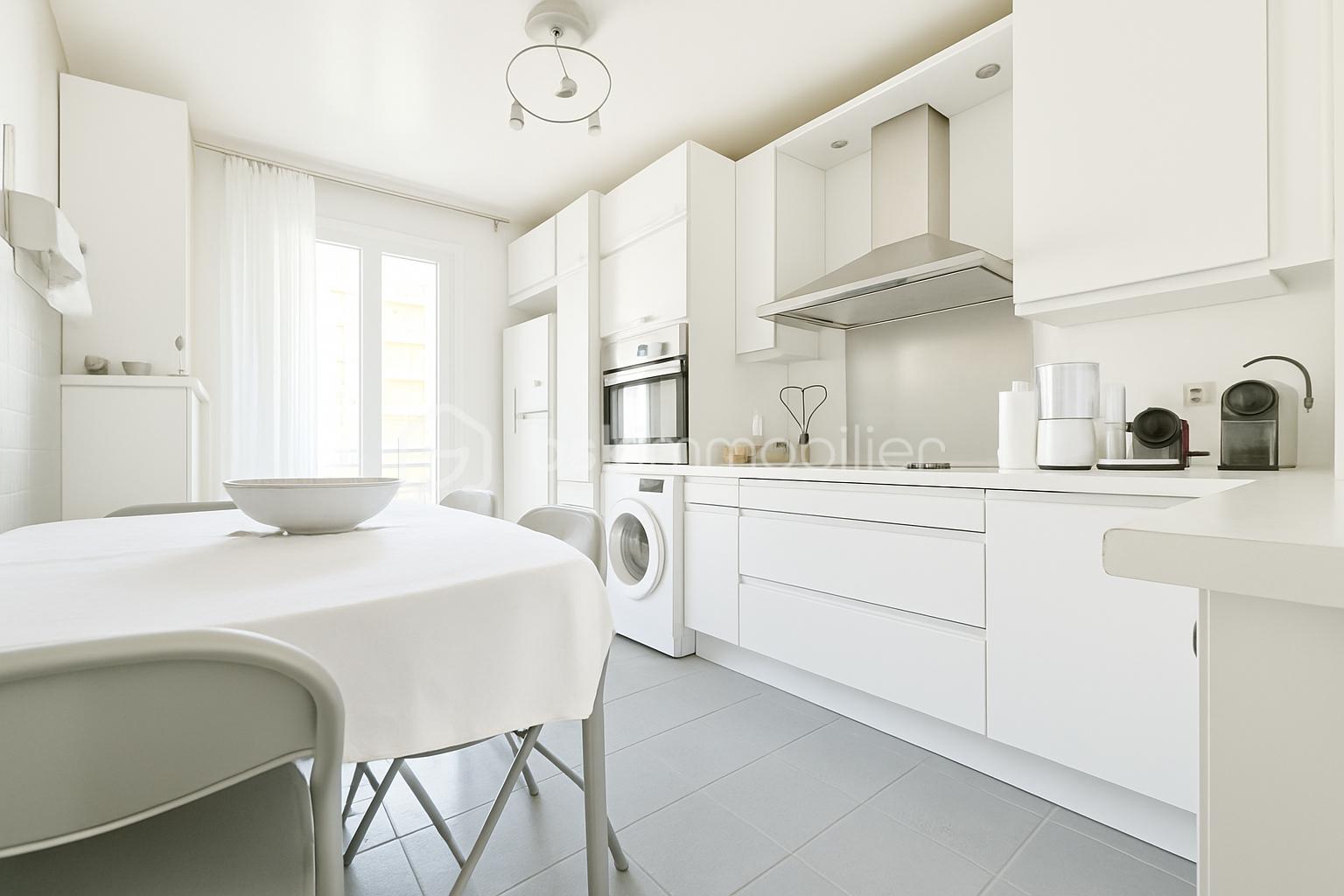 Appartement de 105 m² - Cuisine moderne et lumineuse(1).png