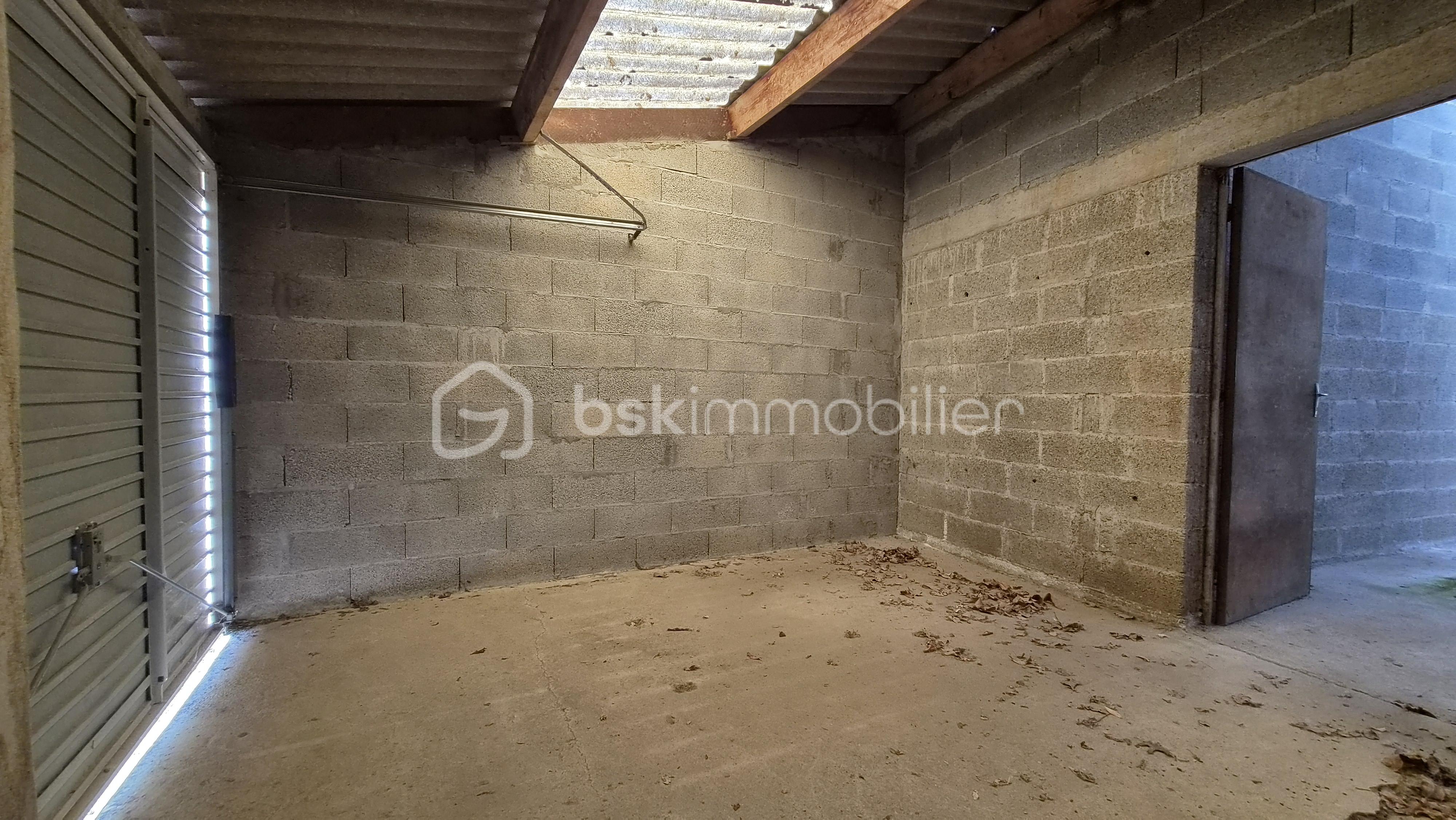 Garage.jpg