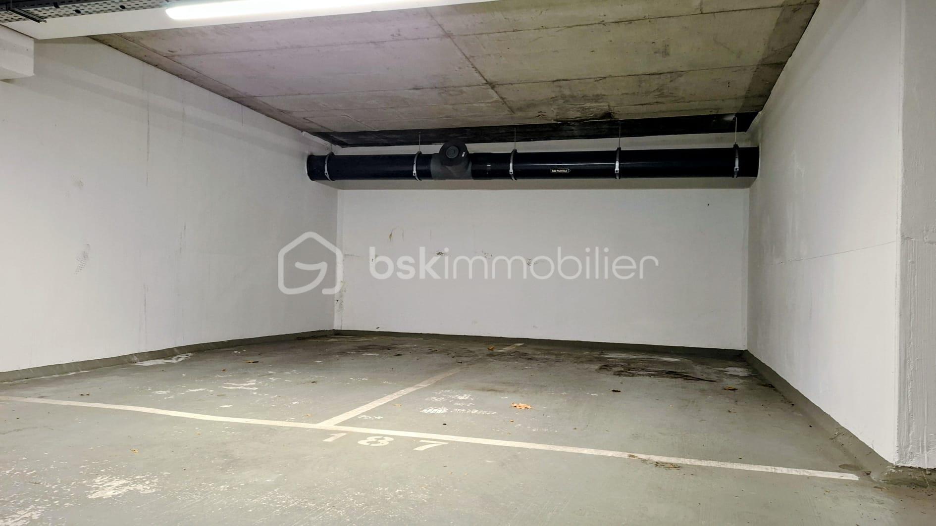 Appartement de 97 m² - PARKING.jpeg