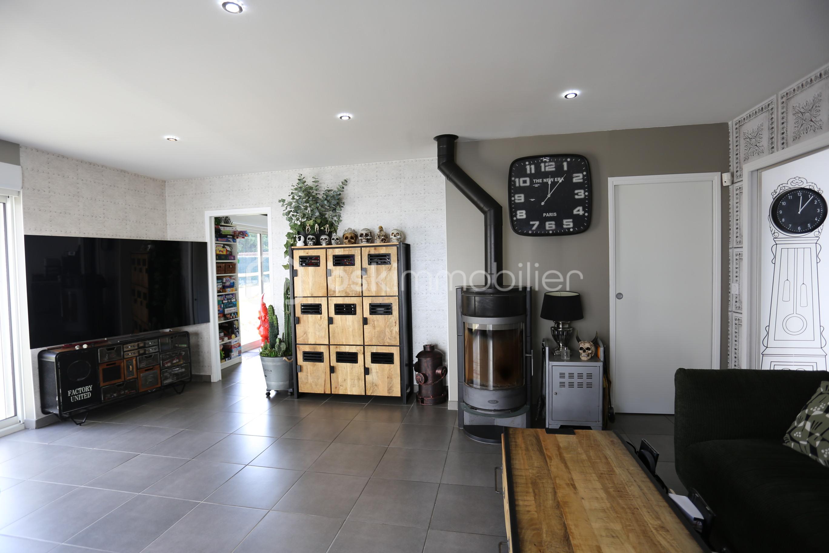 Maison 14 pièces 274 m² · à Givenchy-en-Gohelle · 274 m² · 395 000 €