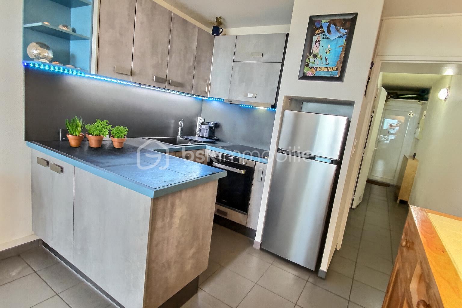 Appartement de 37 m² - ChatGPT Image Nov 15, 2025, 03_44_15 PM.png