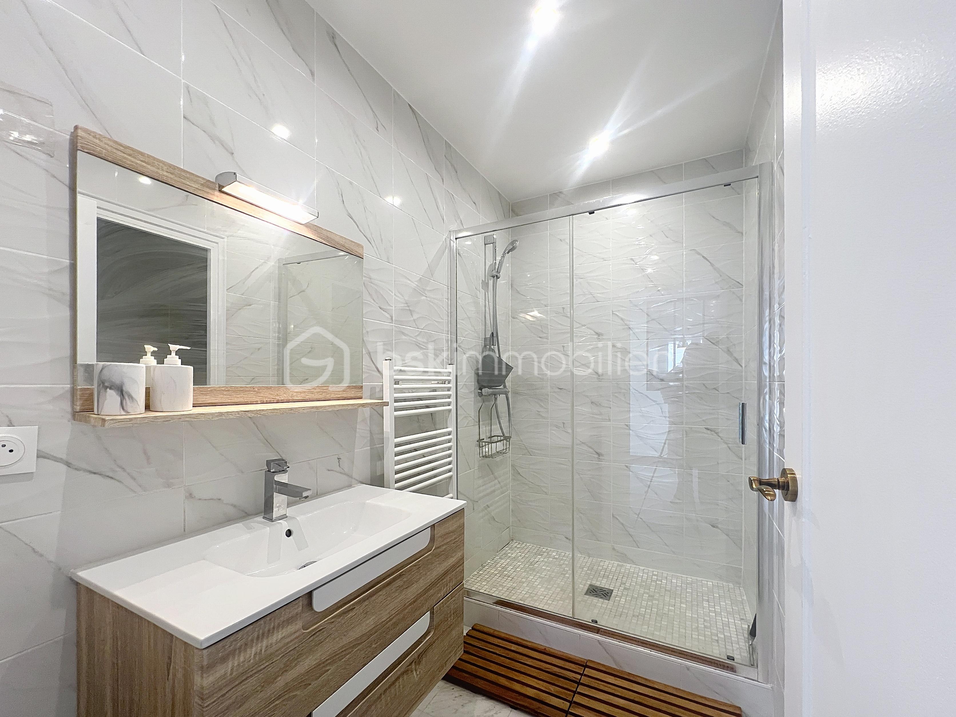 Appartement de 121,39 m² - bouras_00006.jpg