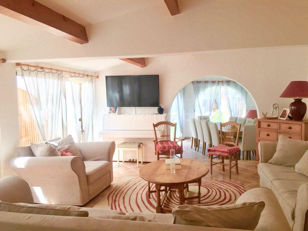 Propriete de 140 m² - PHOTO-2024-07-17-11-48-11 5.jpg