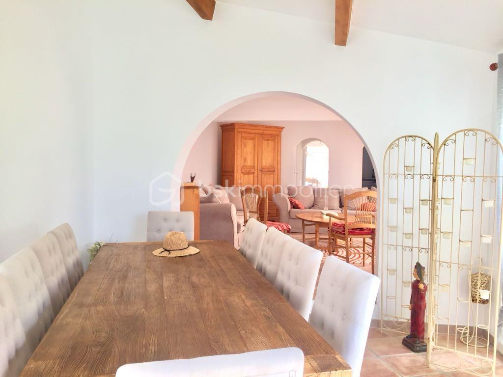 Propriete de 140 m² - PHOTO-2024-07-17-11-48-11 2.jpg