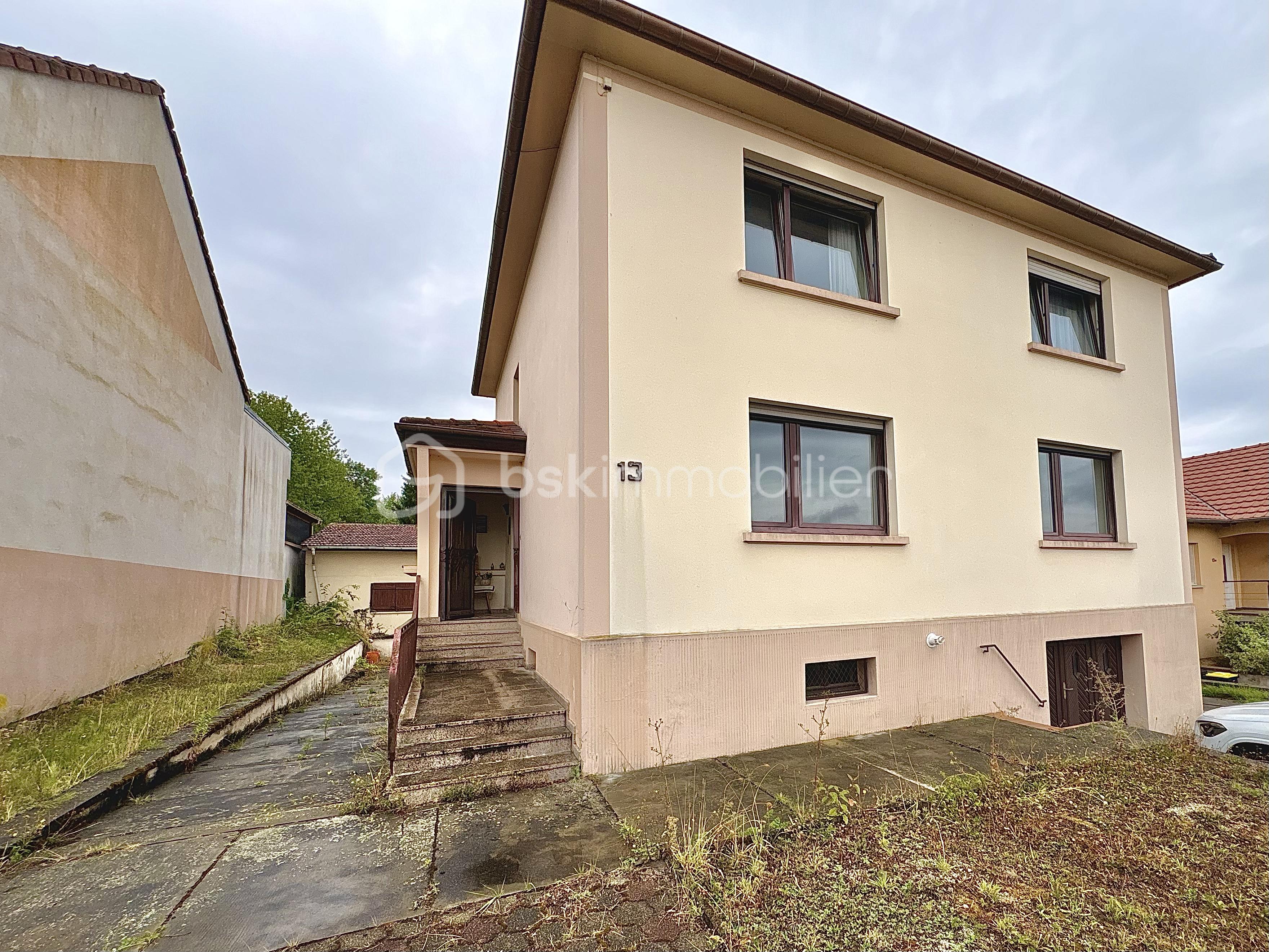 Maison 4 pièces 159 m² · à Cocheren · 159 m² · 173 000 €