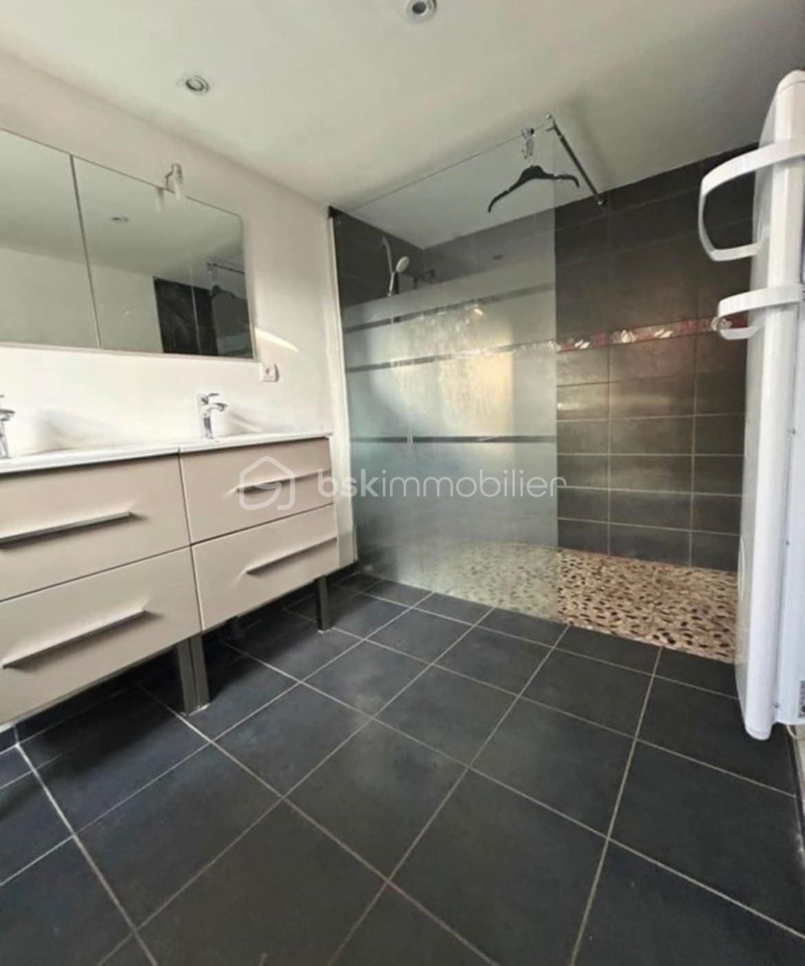 Maison de 85 m² - 48664e18-e412-434b-8917-209f34984e8a.jpg