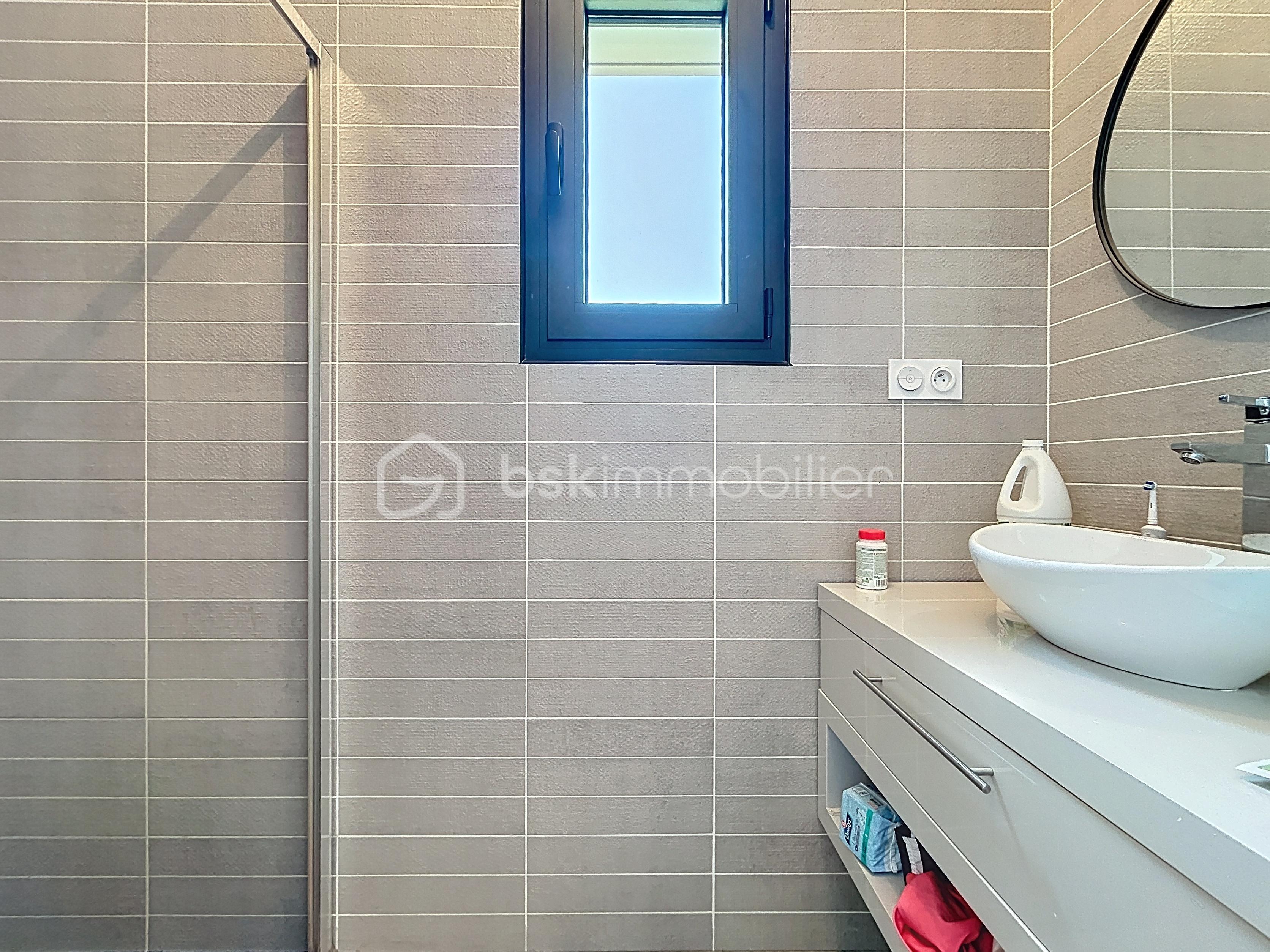 Maison de 180 m² - cubzac-les-pont_00110.jpg