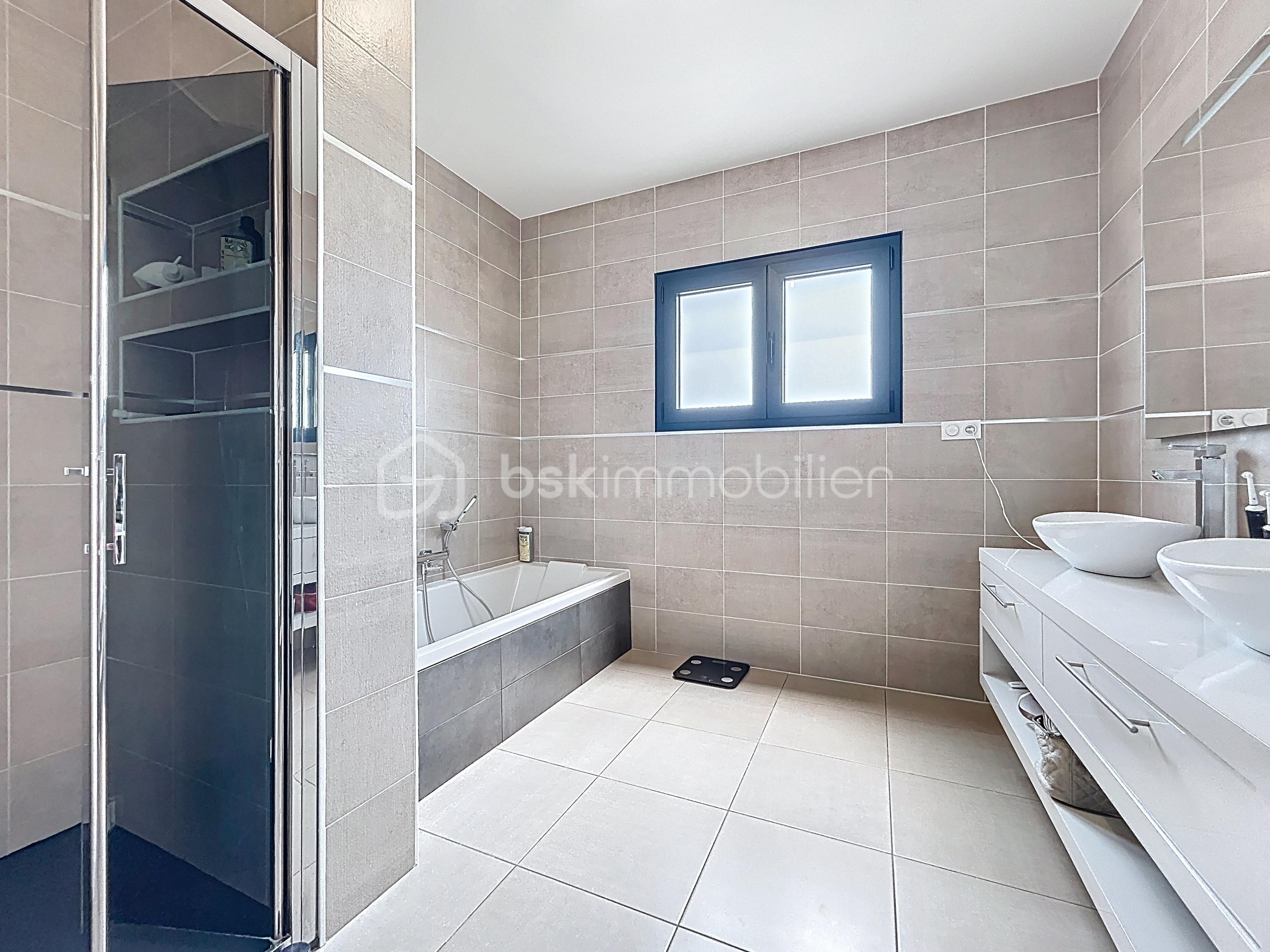 Maison de 180 m² - cubzac-les-pont_00050.jpg