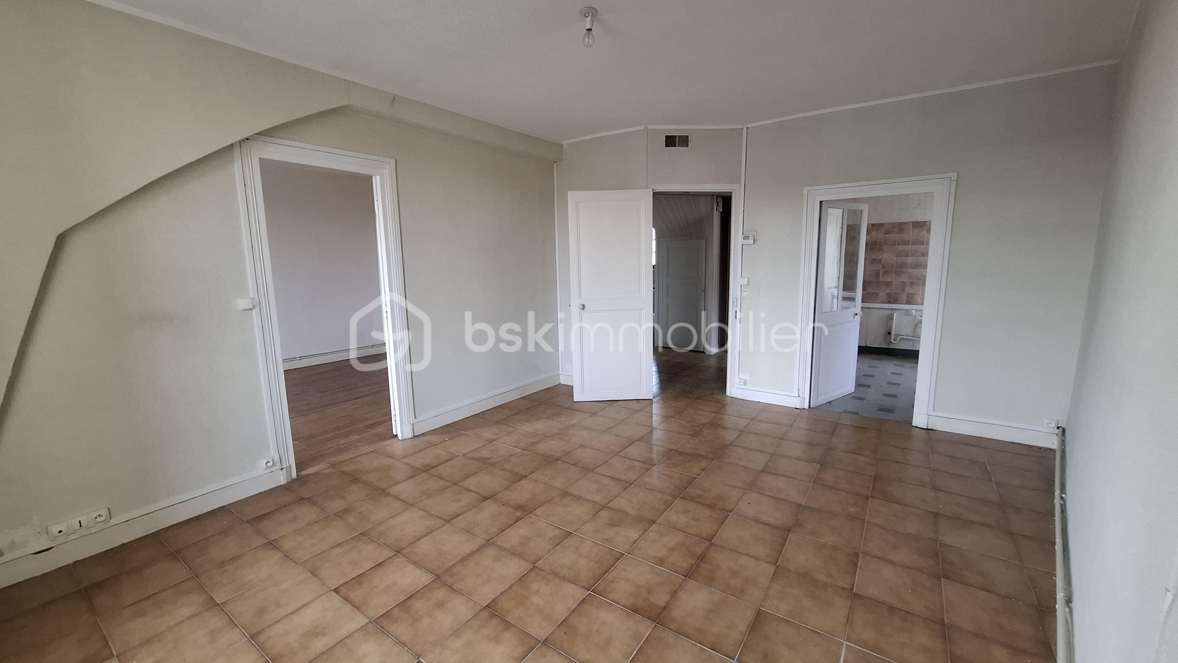 Immeuble de 205 m² - 20251215_144047.jpg