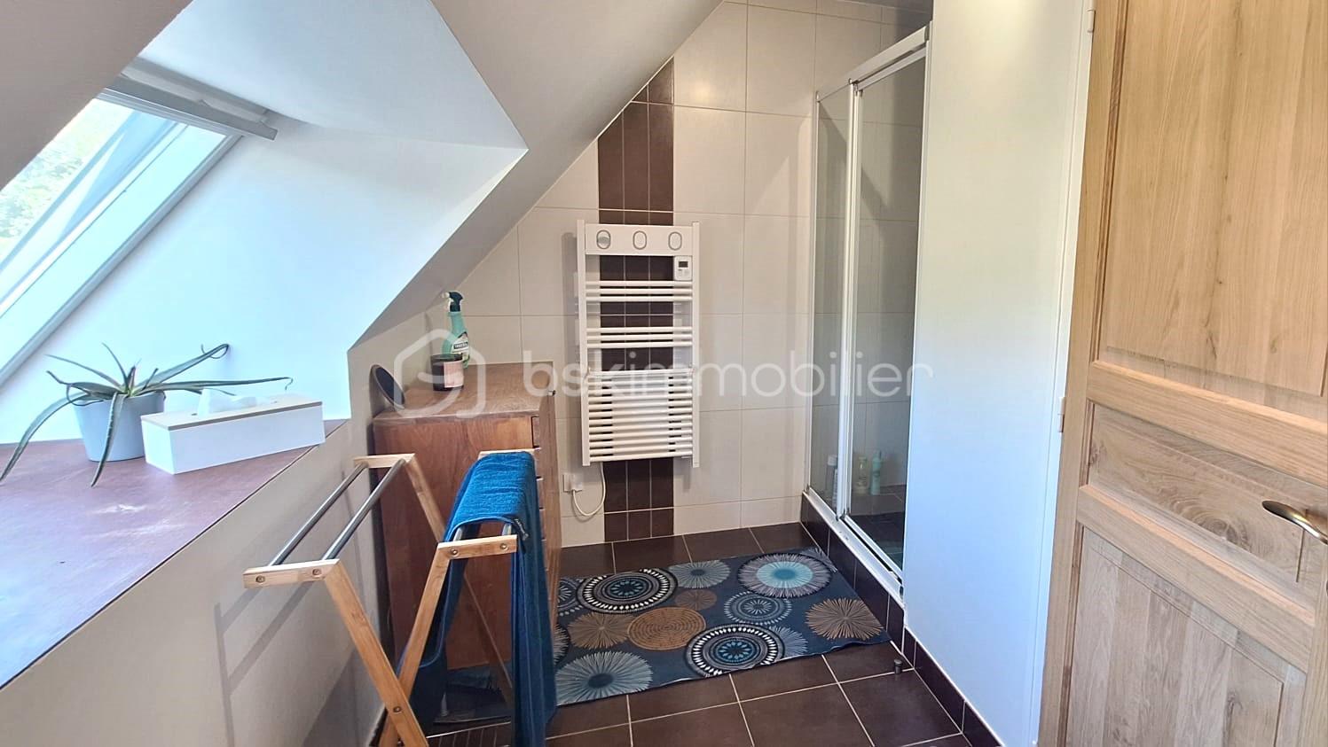 Maison de 180 m² - WhatsApp Image 2025-10-01 à 10.23.49_8fe2e6f2.jpg
