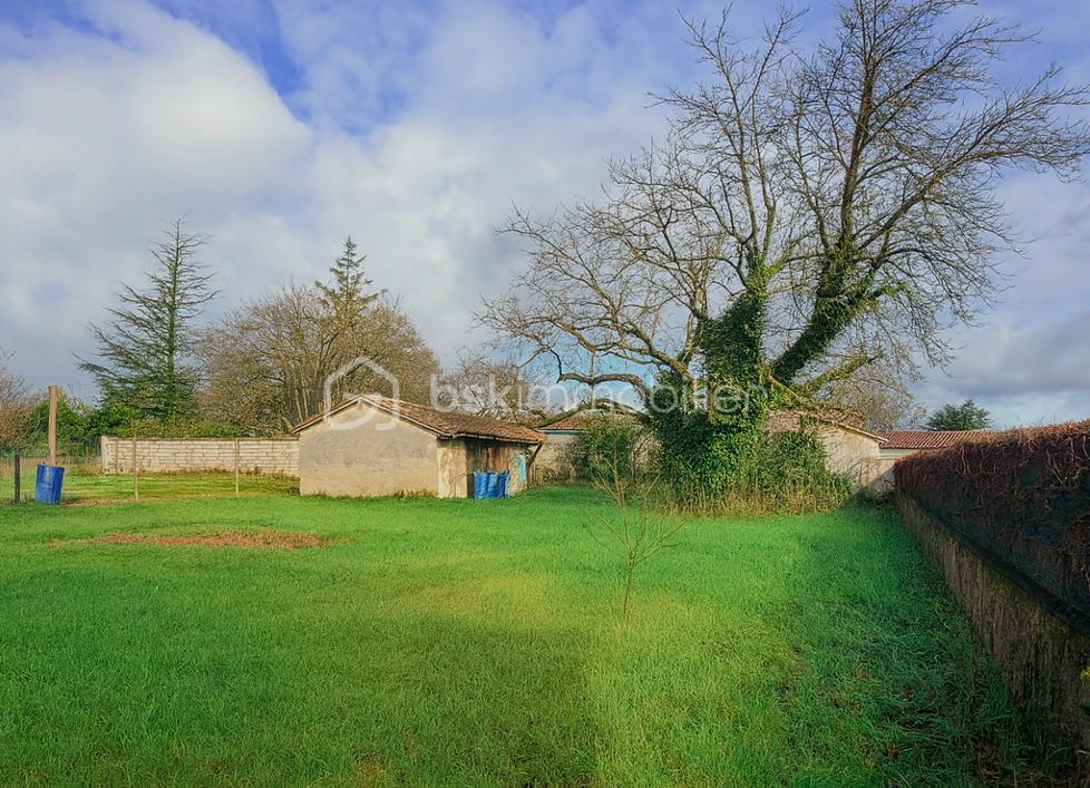 Terrain de 864 m² - Image 2.png