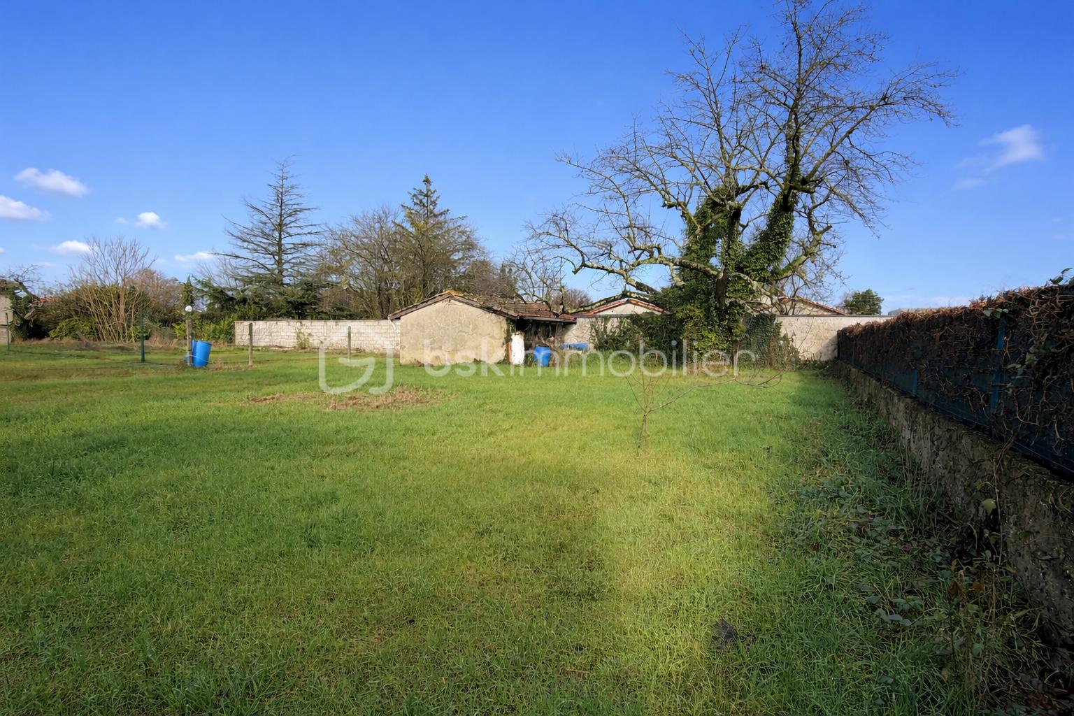 Terrain de 864 m² - Photo 2.png