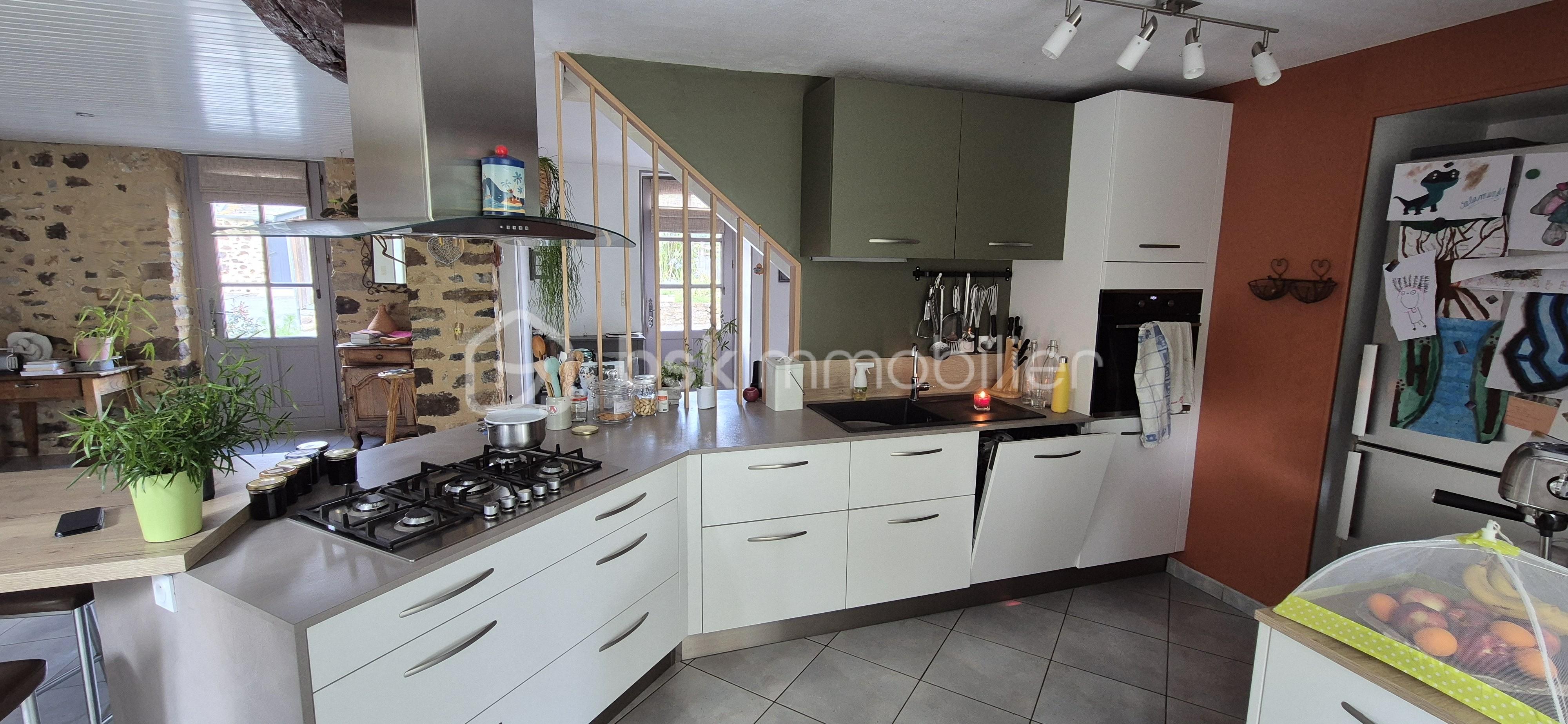 Maison de 286 m² - PHOTO CUISINE RETOUCHE.jpg