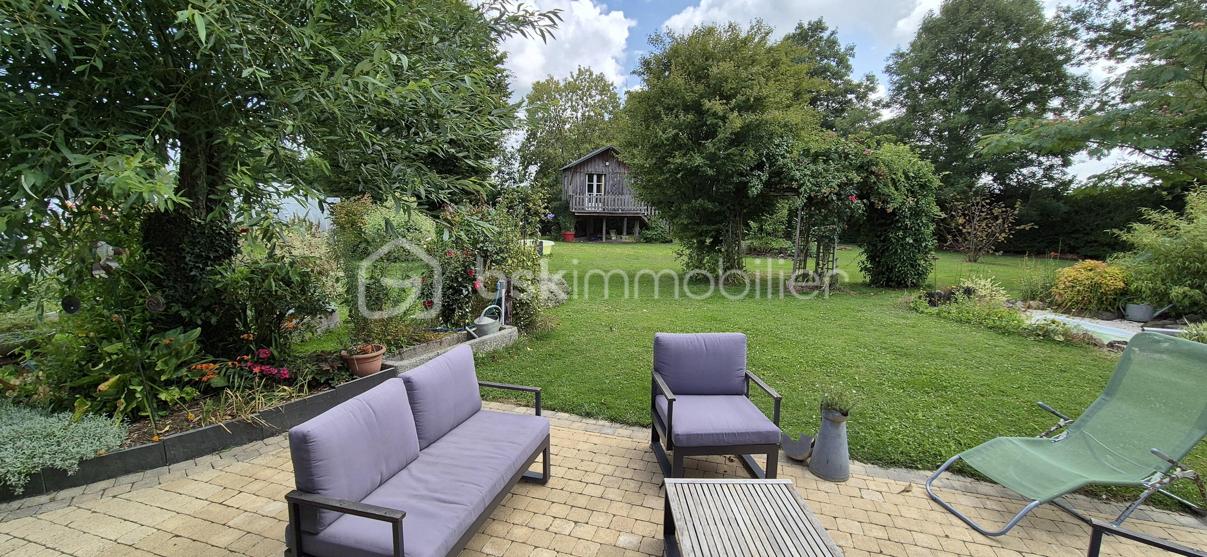 Maison de 286 m² - TERRASSE RETOUCHEE.jpg