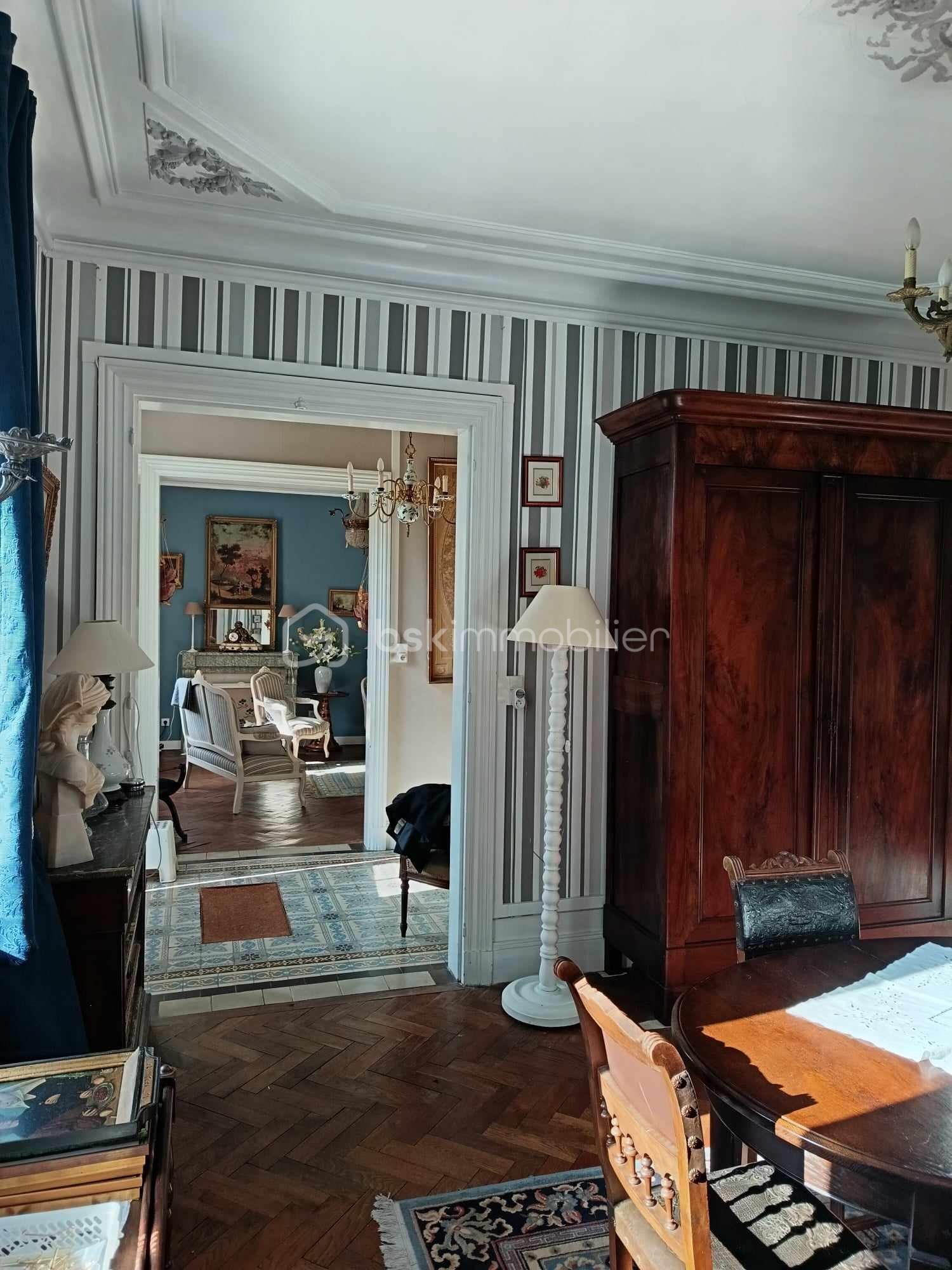 Demeure de 500 m² - PHOTO SALLE A MANGER 2.jpg